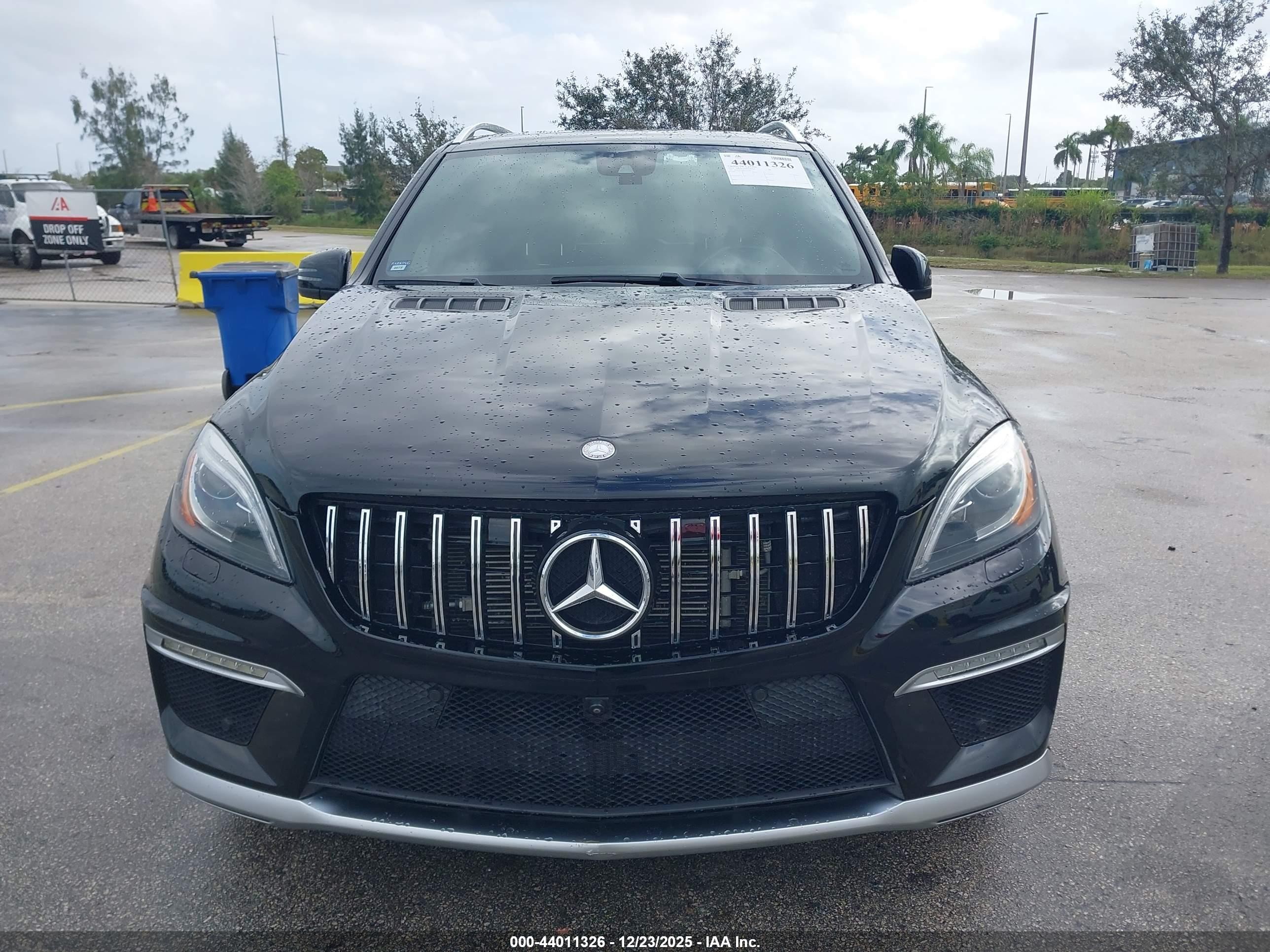 2014 Mercedes-benz Ml 63 Amg 4matic Черный vin: 4JGDA7EB6EA335861
