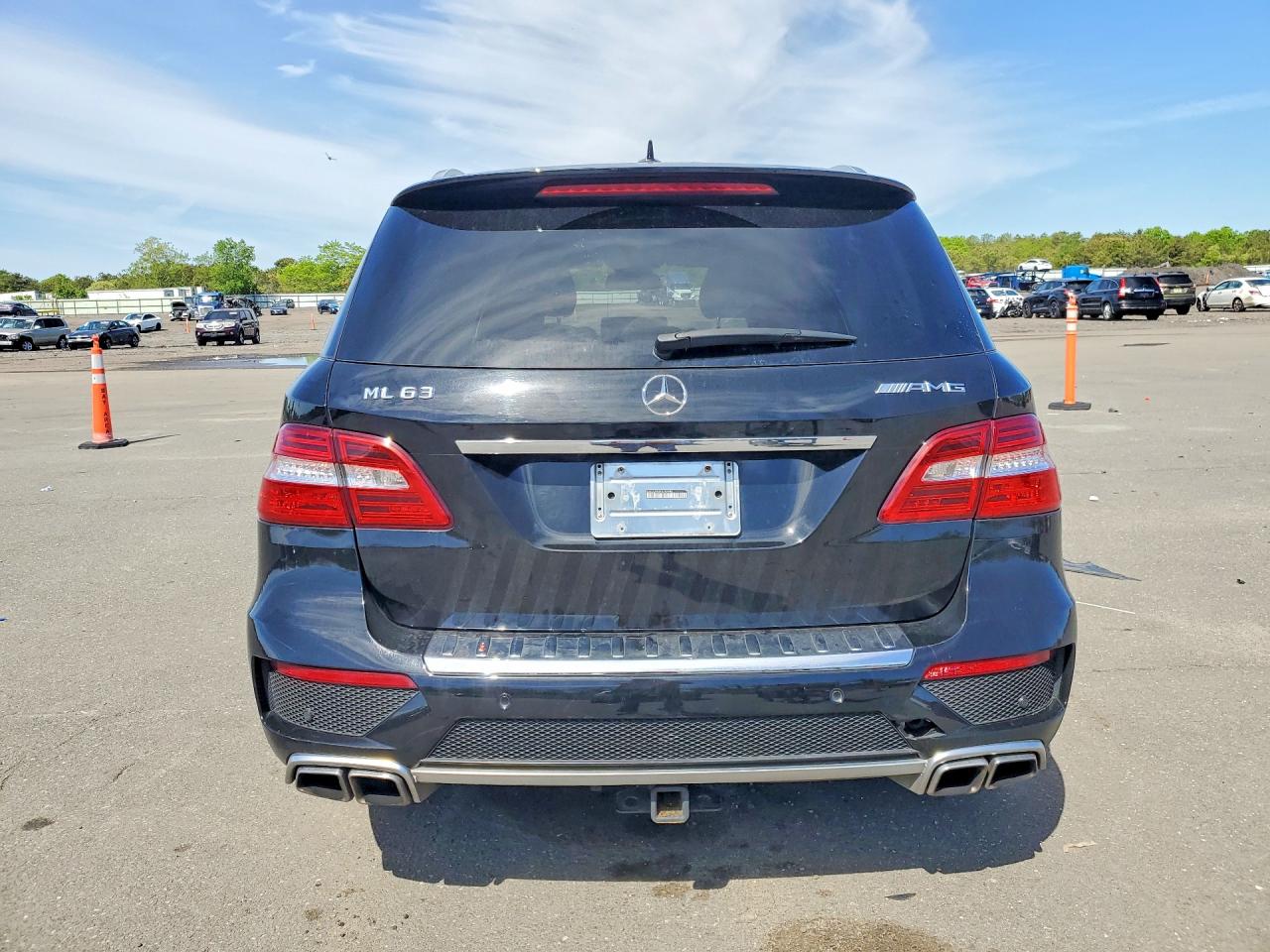 2014 Mercedes-benz Ml 63 Amg Black vin: 4JGDA7EB6EA342440