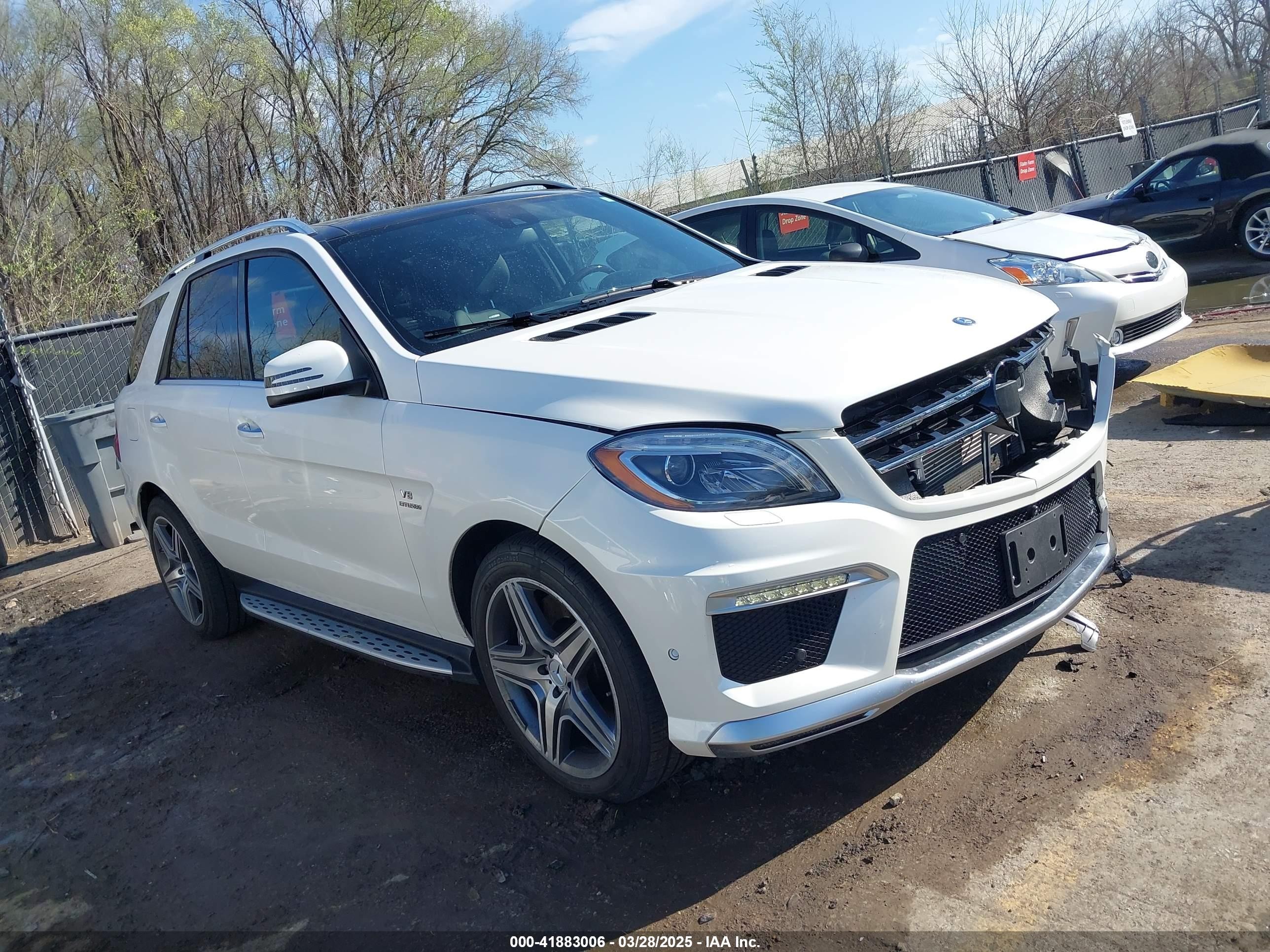 2015 Mercedes-benz Ml 63 Amg 4matic Белый vin: 4JGDA7EB6FA471585
