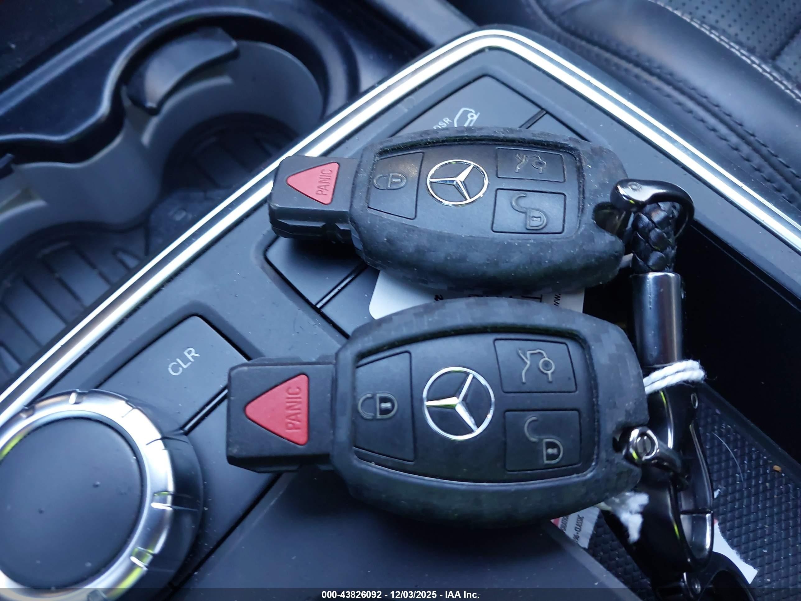 2015 Mercedes-benz Ml 63 Amg 4matic Черный vin: 4JGDA7EB9FA471256
