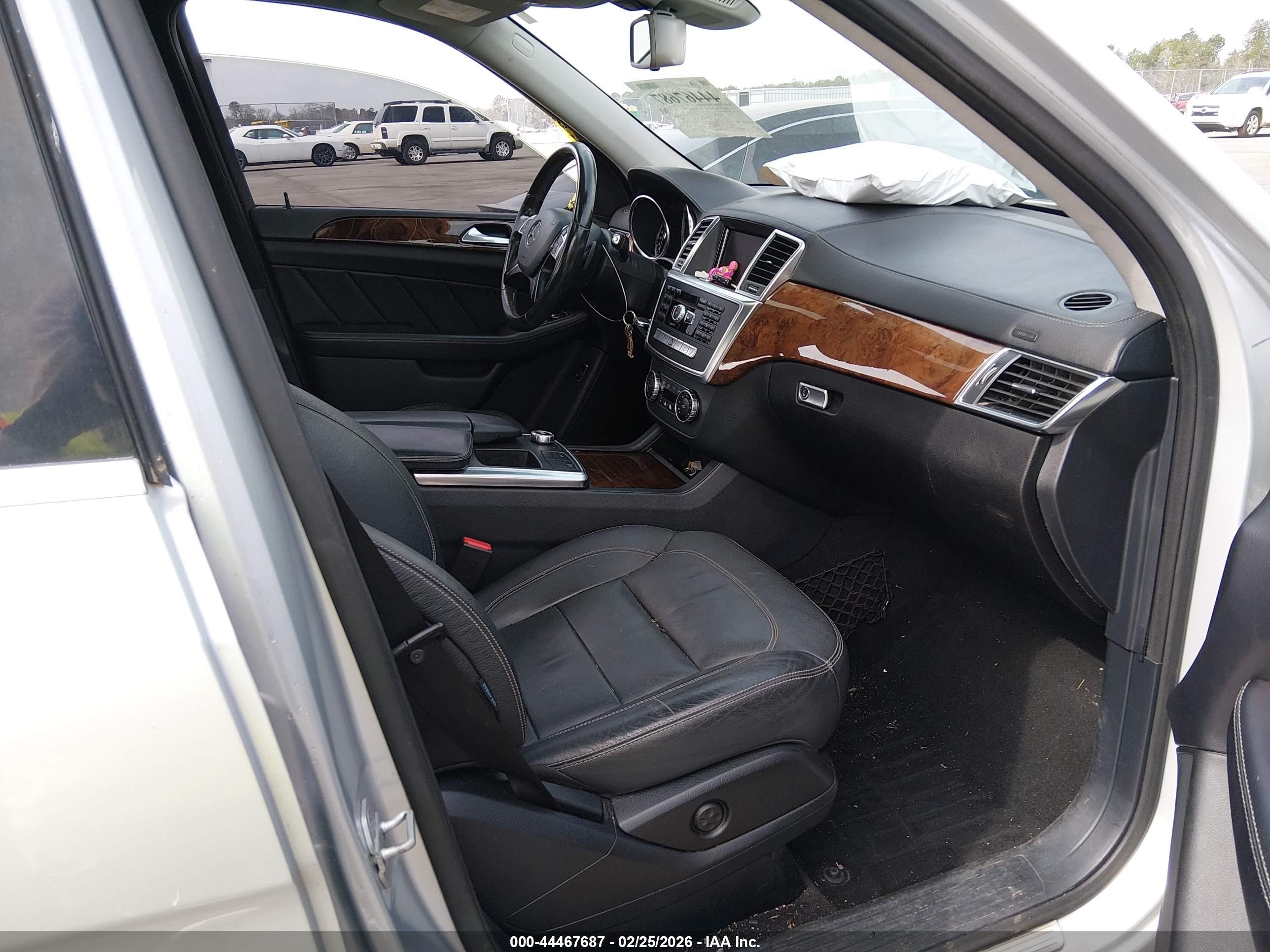 2015 Mercedes-benz Gl 350 Bluetec 4matic Серебряный vin: 4JGDF2EE0FA520410