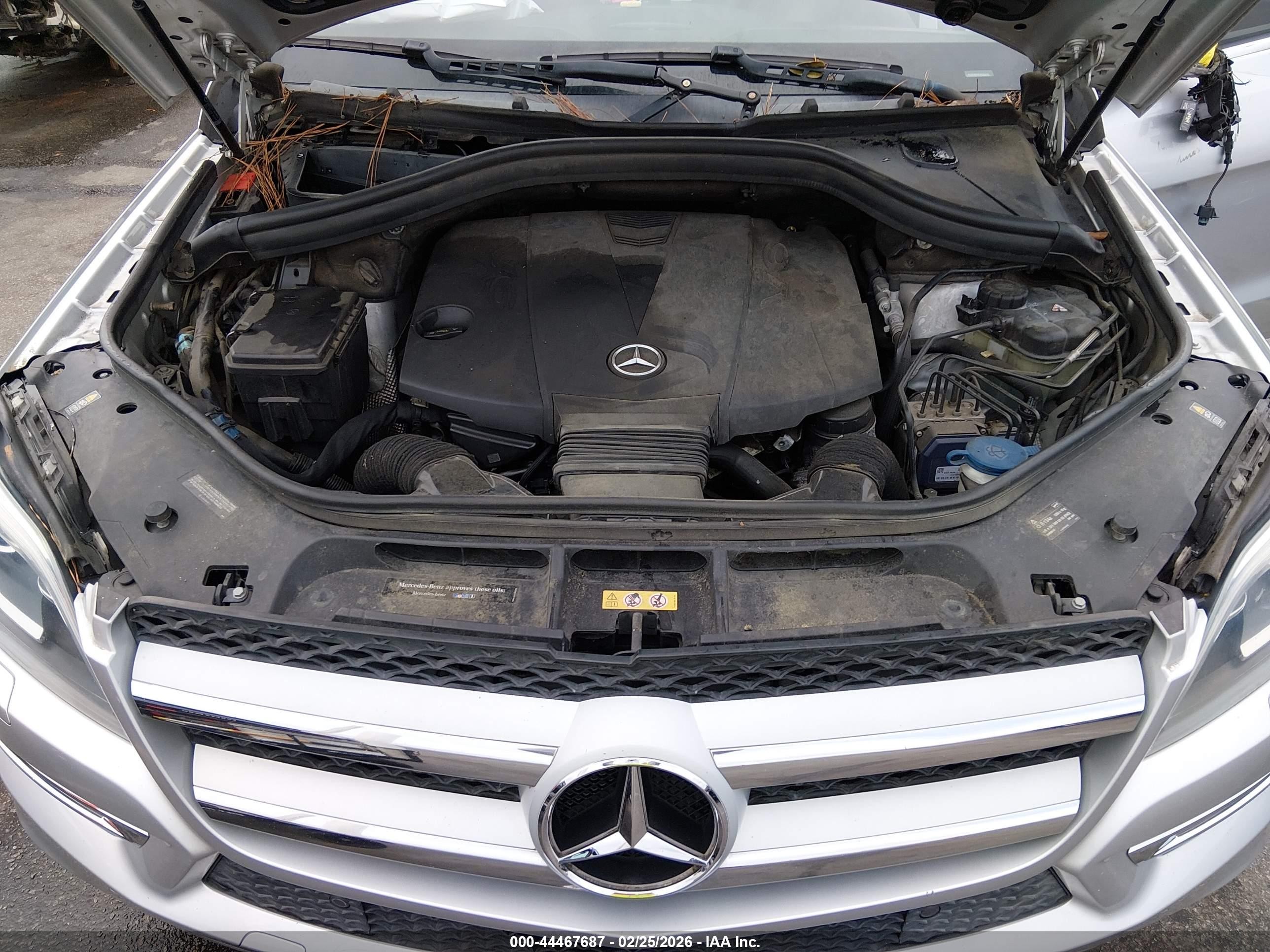 2015 Mercedes-benz Gl 350 Bluetec 4matic Серебряный vin: 4JGDF2EE0FA520410