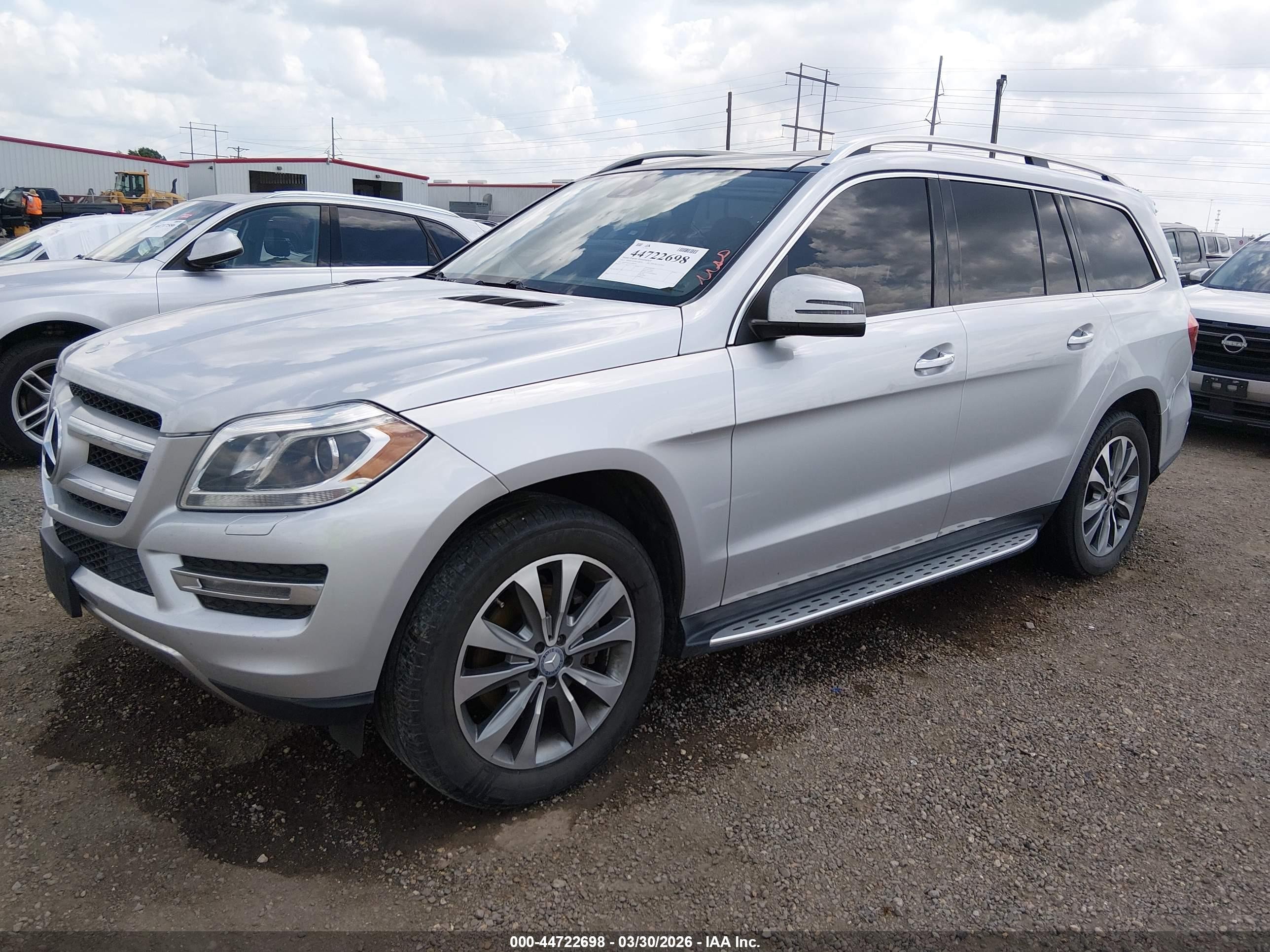 2015 Mercedes-benz Gl 350 Bluetec 4matic Серебряный vin: 4JGDF2EE2FA483344