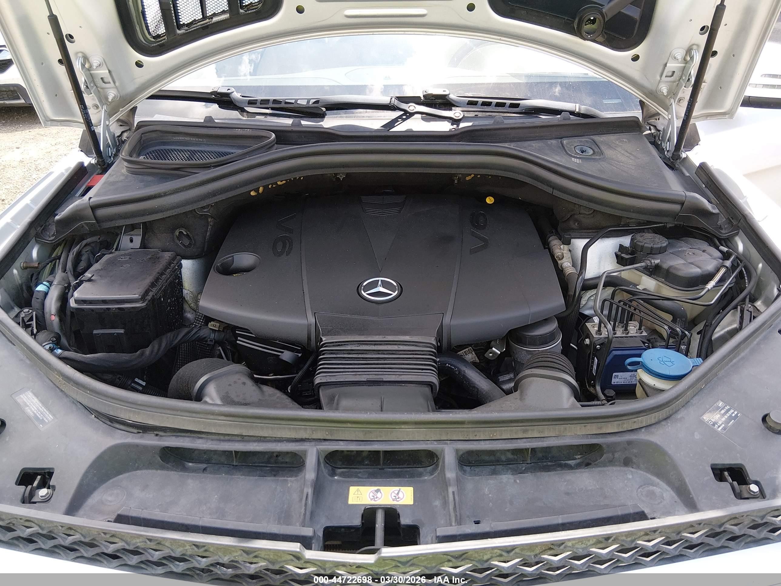 2015 Mercedes-benz Gl 350 Bluetec 4matic Серебряный vin: 4JGDF2EE2FA483344