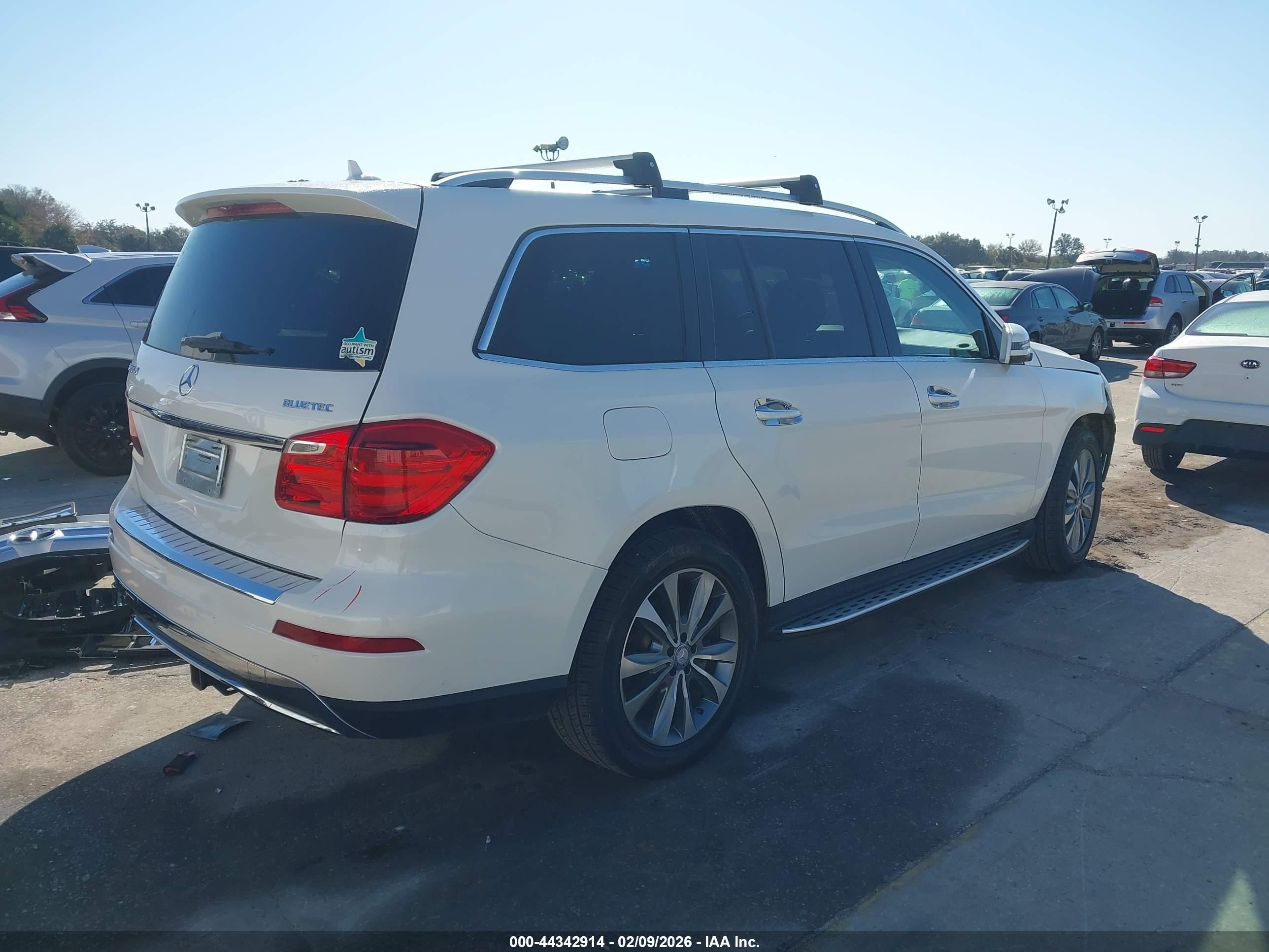 2015 Mercedes-benz Gl 350 Bluetec 4matic Белый vin: 4JGDF2EE5FA529328
