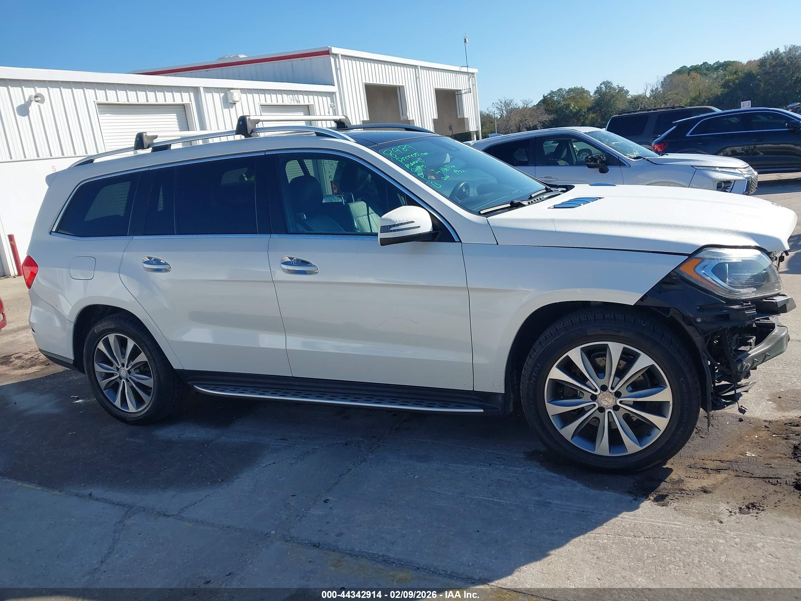 2015 Mercedes-benz Gl 350 Bluetec 4matic Белый vin: 4JGDF2EE5FA529328