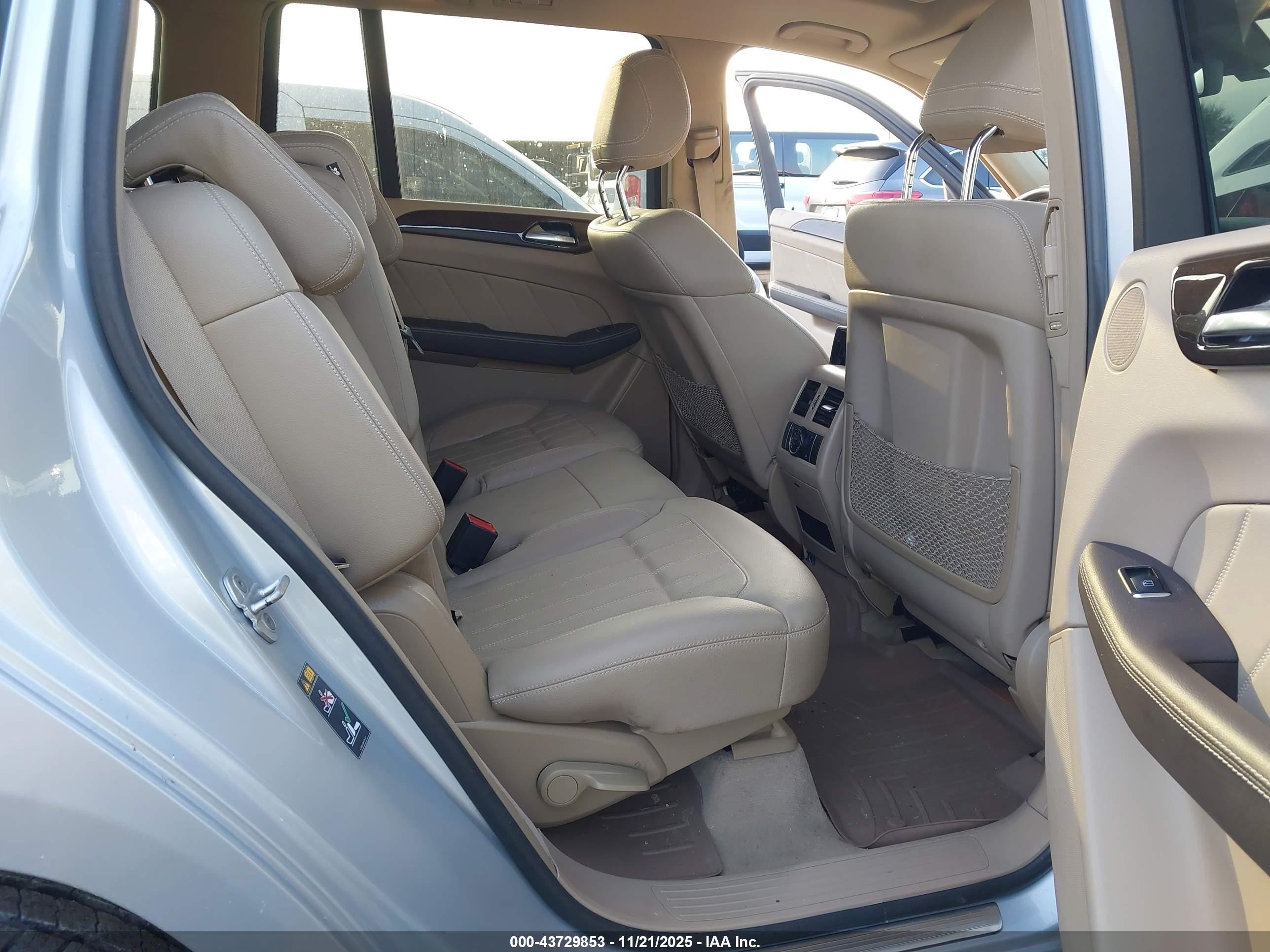 2015 Mercedes-benz Gl 350 Bluetec 4matic Серебряный vin: 4JGDF2EE5FA608868