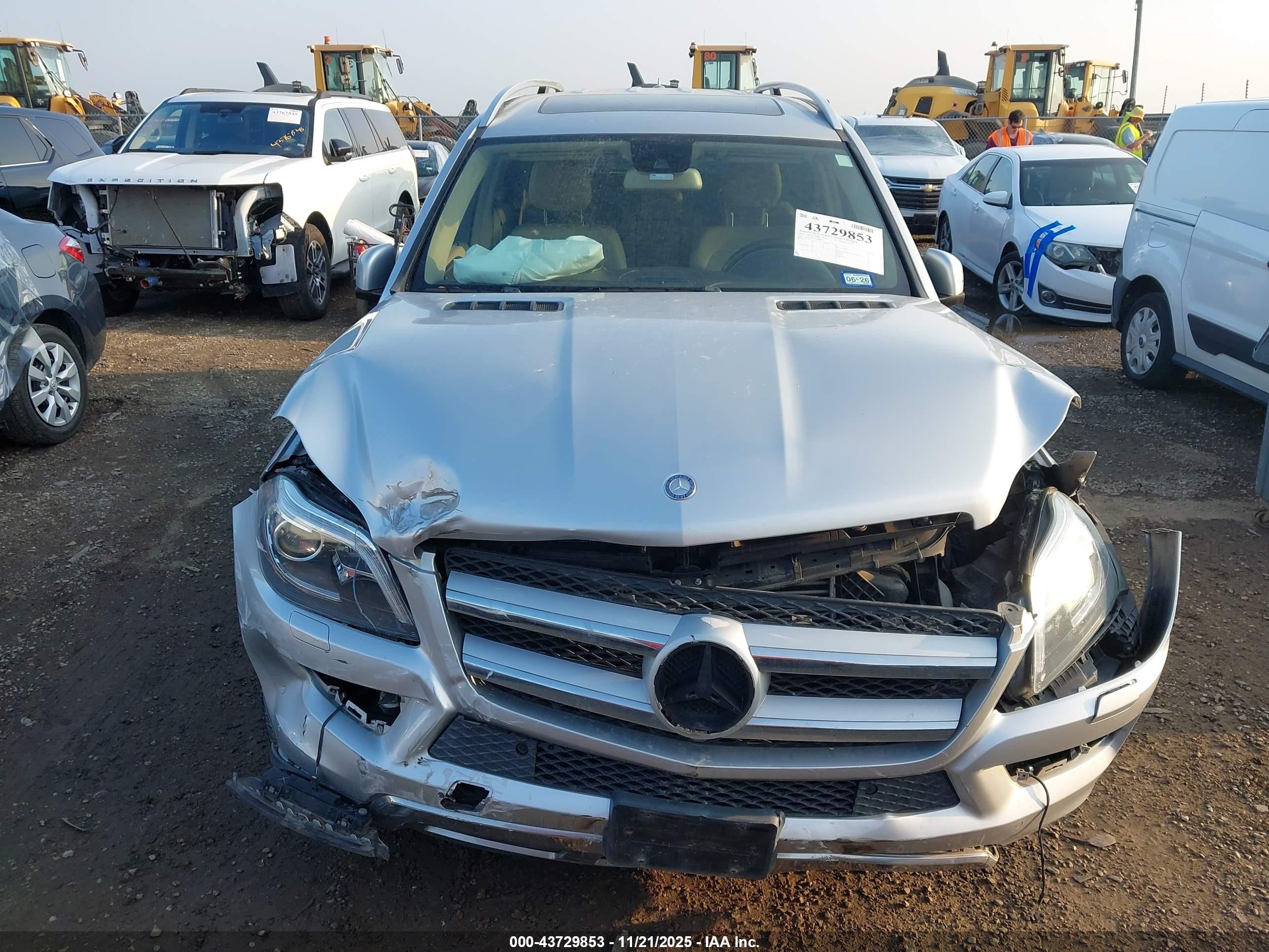 2015 Mercedes-benz Gl 350 Bluetec 4matic Серебряный vin: 4JGDF2EE5FA608868