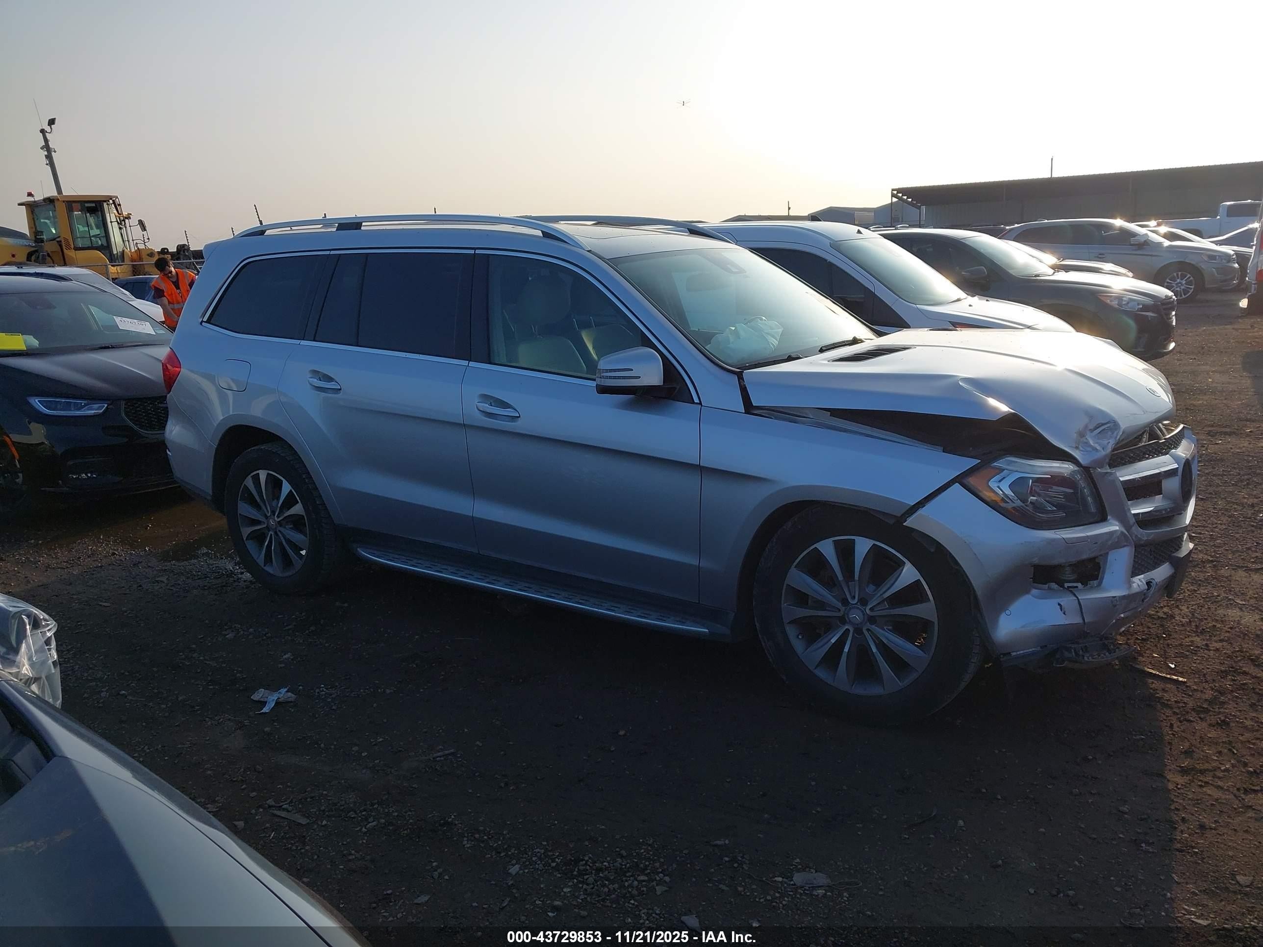 2015 Mercedes-benz Gl 350 Bluetec 4matic Серебряный vin: 4JGDF2EE5FA608868