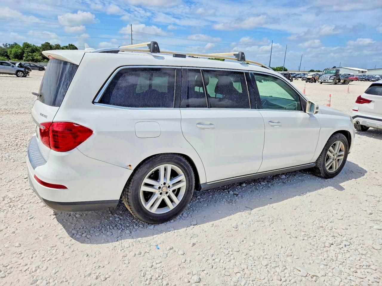 2015 Mercedes-benz Gl 350 Bluetec White vin: 4JGDF2EE6FA531332
