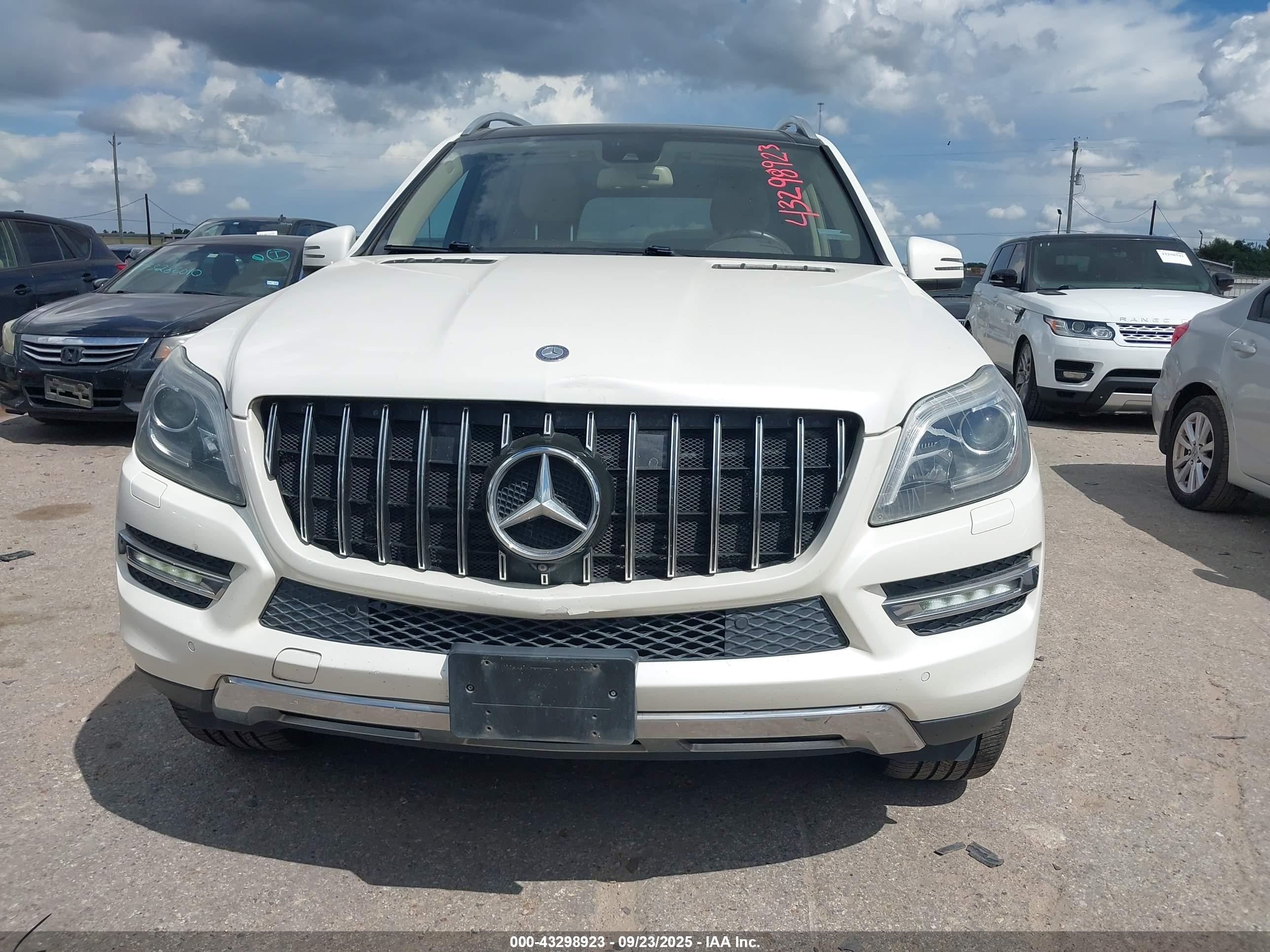 2015 Mercedes-benz Gl 350 Bluetec 4matic White vin: 4JGDF2EE7FA461999