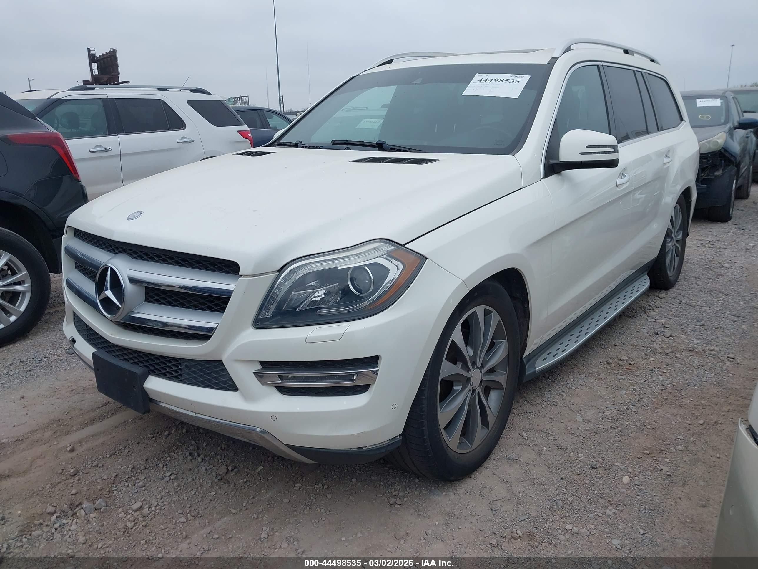 2015 Mercedes-benz Gl 350 Bluetec 4matic Белый vin: 4JGDF2EE7FA475322