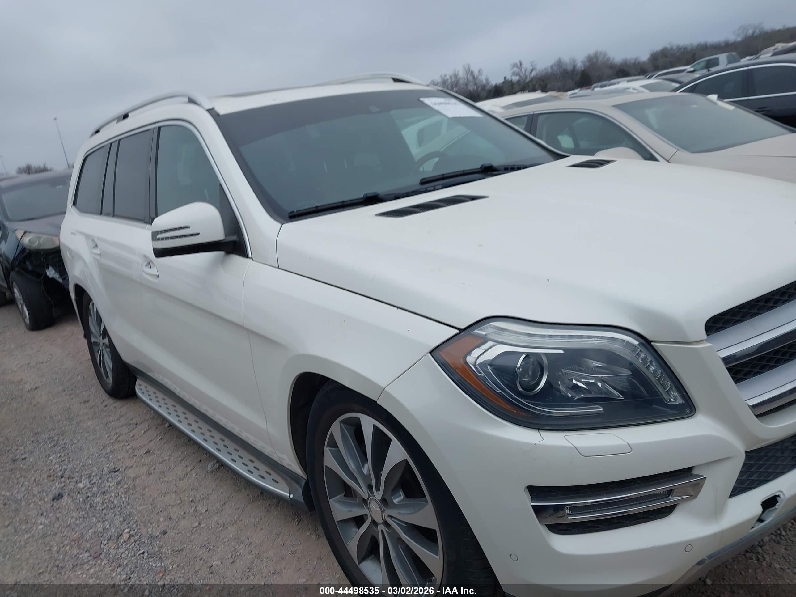 2015 Mercedes-benz Gl 350 Bluetec 4matic Белый vin: 4JGDF2EE7FA475322
