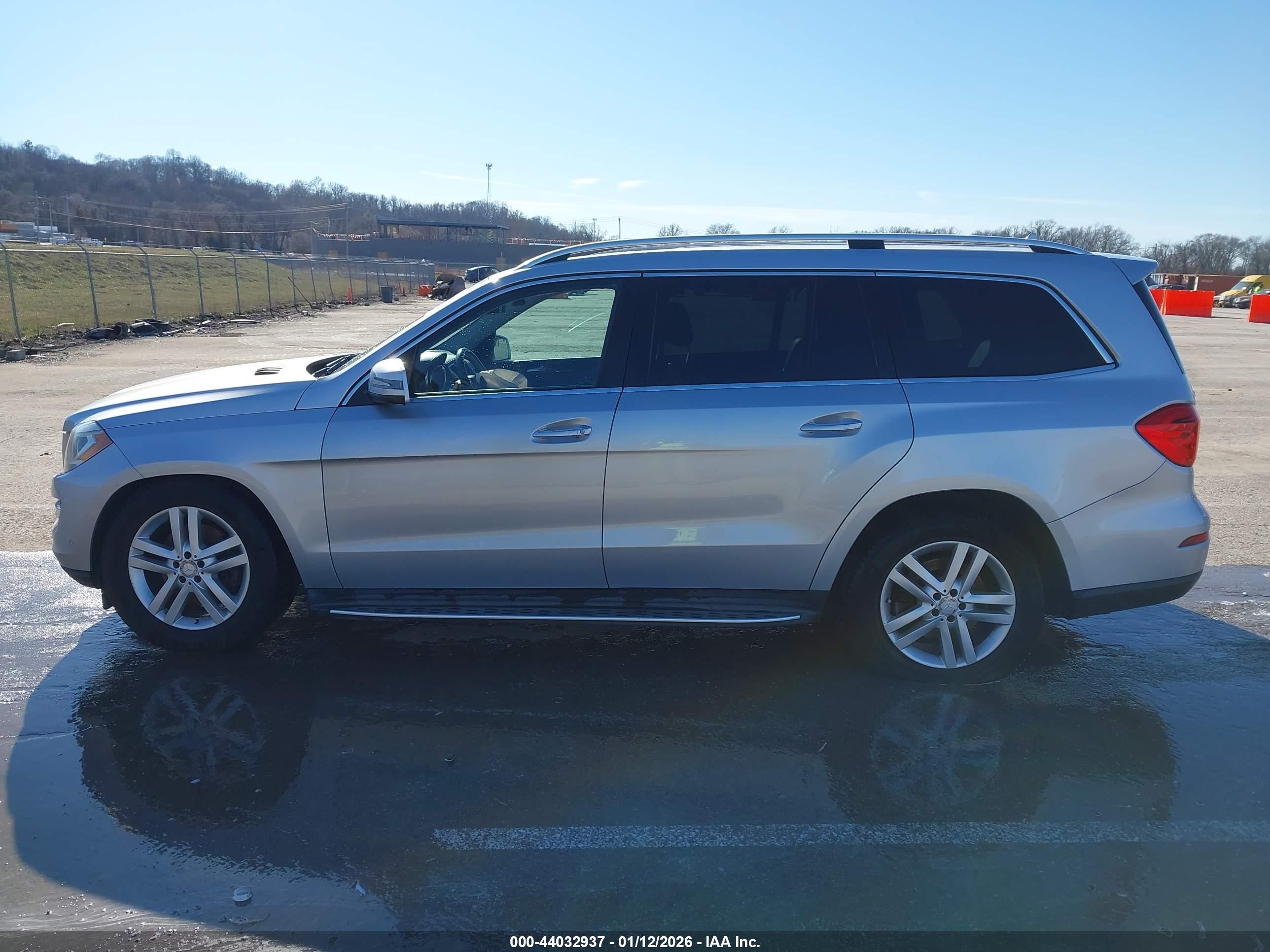 2015 Mercedes-benz Gl 350 Bluetec 4matic Silver vin: 4JGDF2EE8FA541425