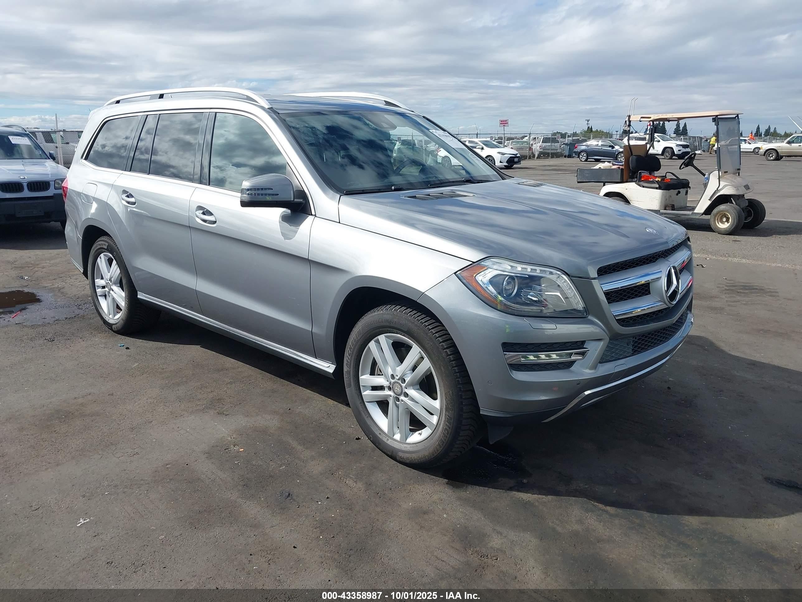 2015 Mercedes-benz Gl 350 Bluetec 4matic Серый vin: 4JGDF2EE8FA578670