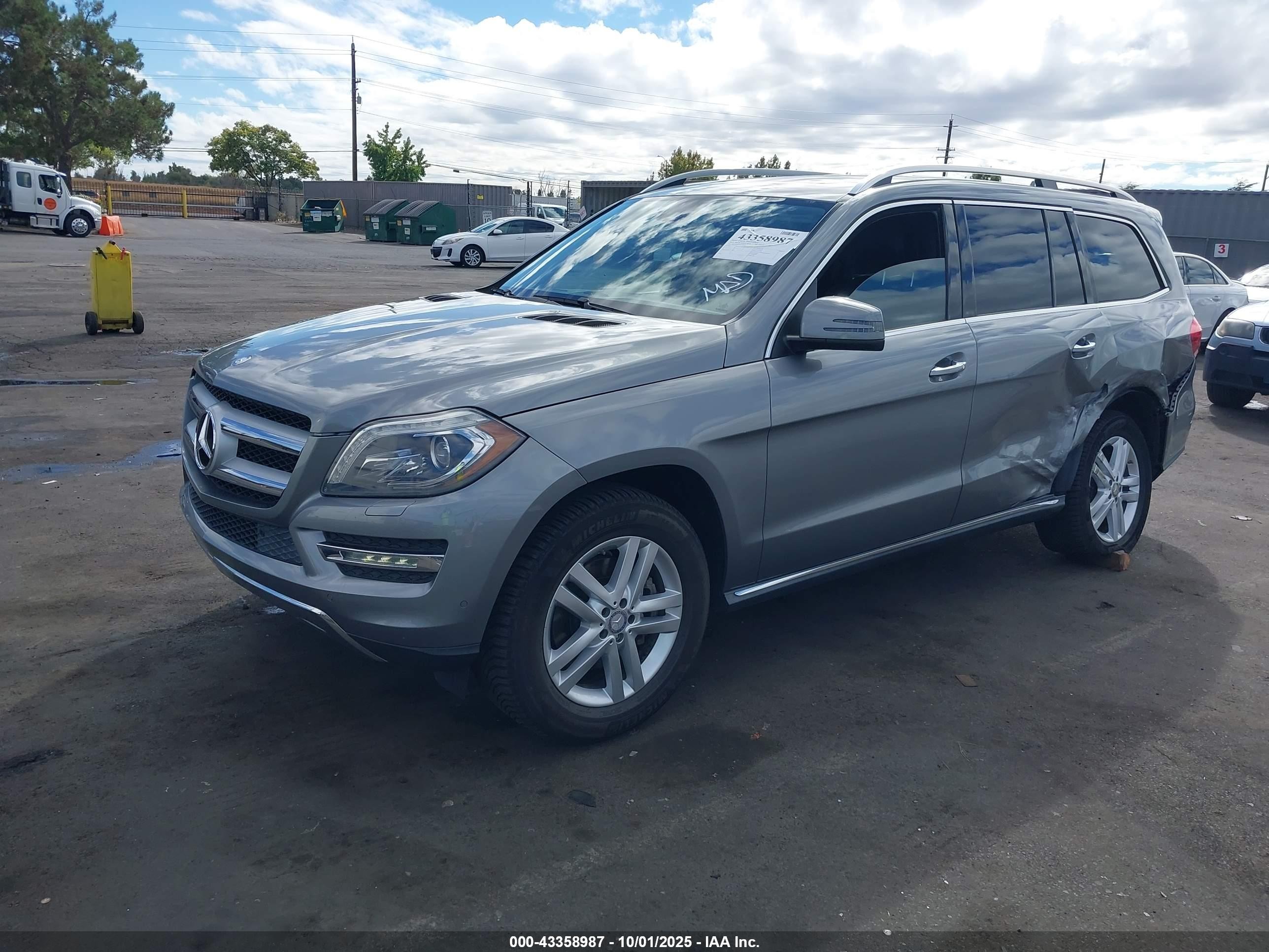 2015 Mercedes-benz Gl 350 Bluetec 4matic Серый vin: 4JGDF2EE8FA578670