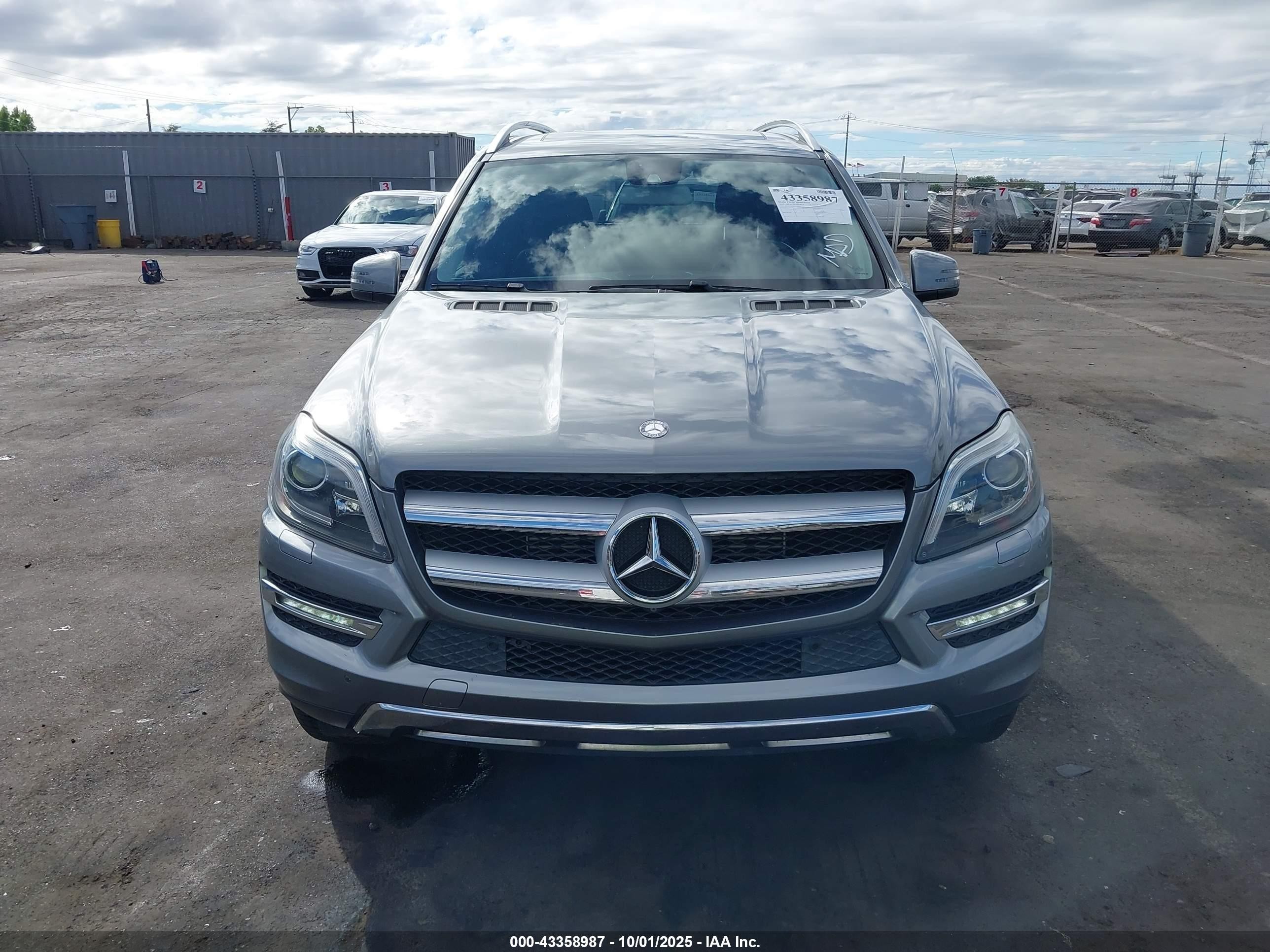 2015 Mercedes-benz Gl 350 Bluetec 4matic Серый vin: 4JGDF2EE8FA578670