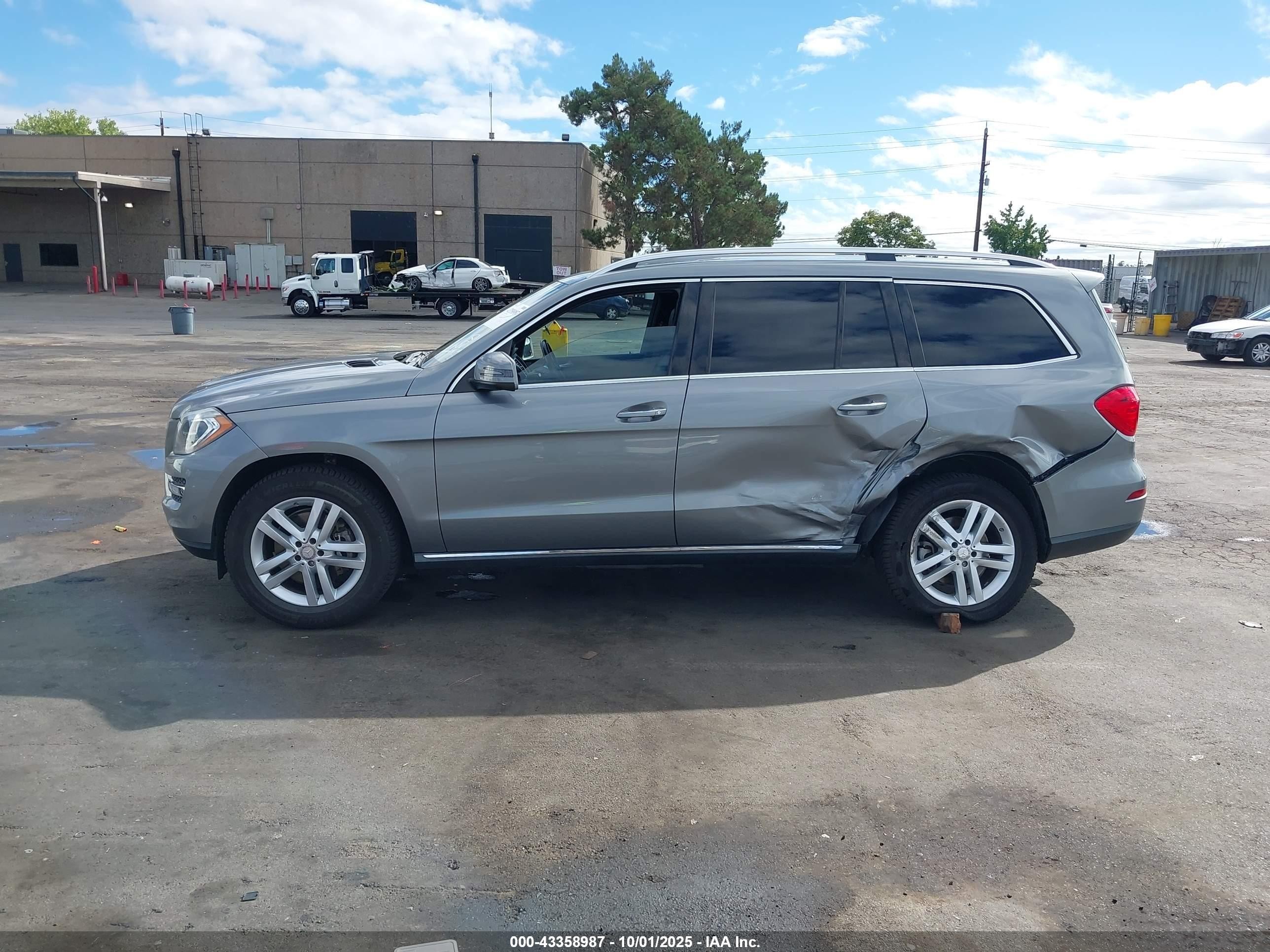2015 Mercedes-benz Gl 350 Bluetec 4matic Серый vin: 4JGDF2EE8FA578670