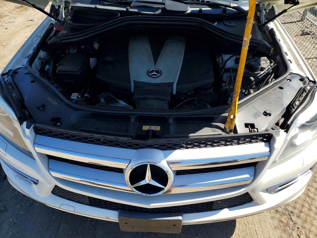 2013 Mercedes-benz Gl 350 Bluetec White vin: 4JGDF2EE9DA190750
