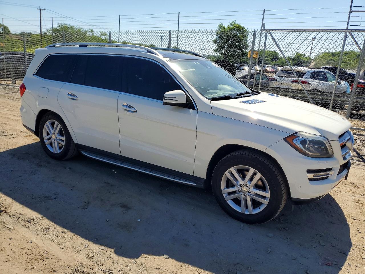 2013 Mercedes-benz Gl 350 Bluetec White vin: 4JGDF2EE9DA190750