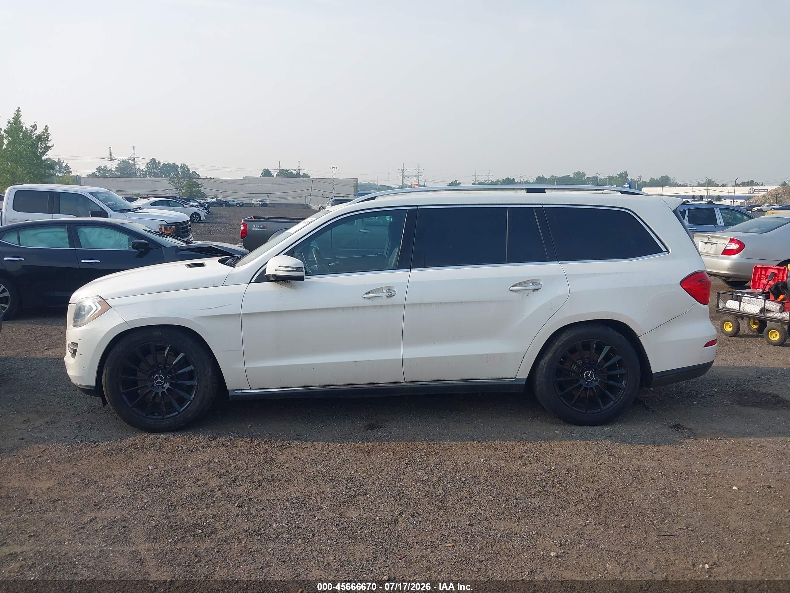 2015 Mercedes-benz Gl 450 4matic White vin: 4JGDF6EE0FA559148