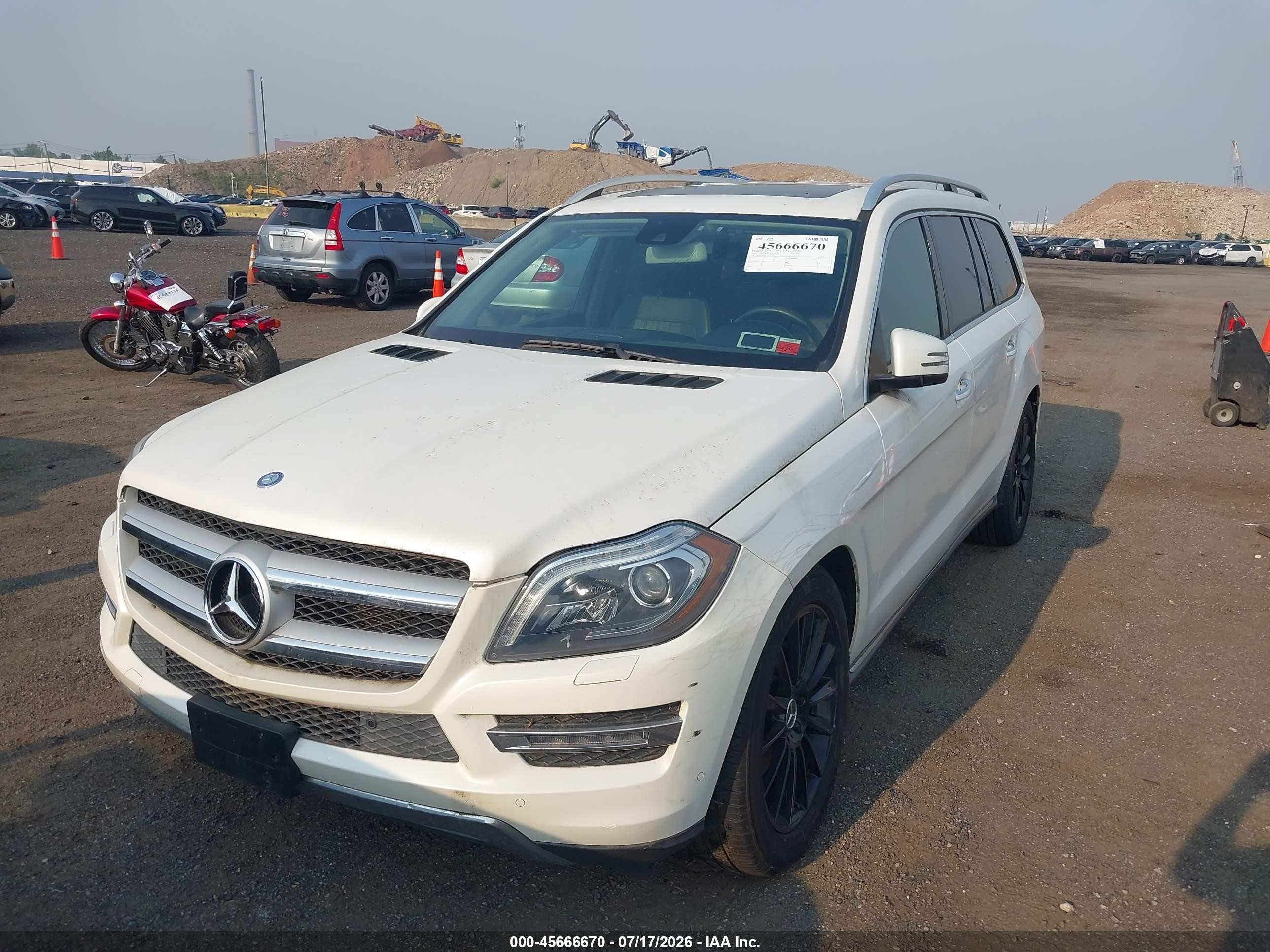 2015 Mercedes-benz Gl 450 4matic White vin: 4JGDF6EE0FA559148