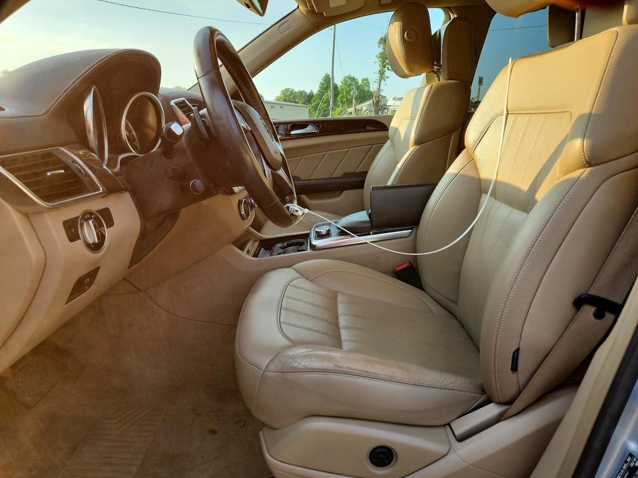 2015 Mercedes-benz Gl 450 4matic Серебряный vin: 4JGDF6EE0FA569999