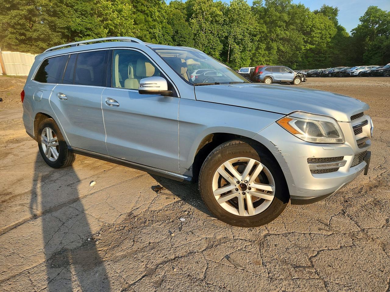 2015 Mercedes-benz Gl 450 4matic Серебряный vin: 4JGDF6EE0FA569999