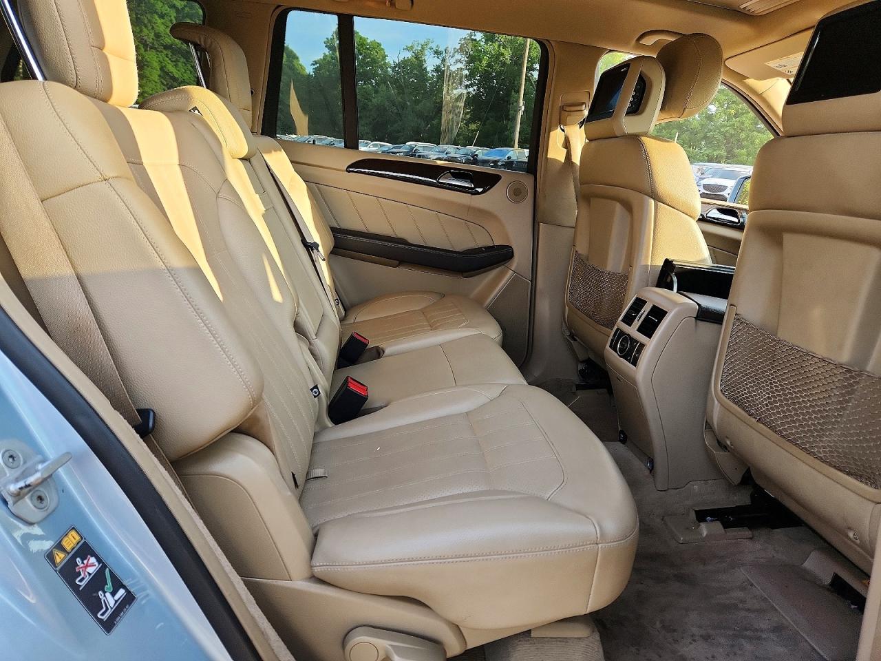 2015 Mercedes-benz Gl 450 4matic Серебряный vin: 4JGDF6EE0FA569999