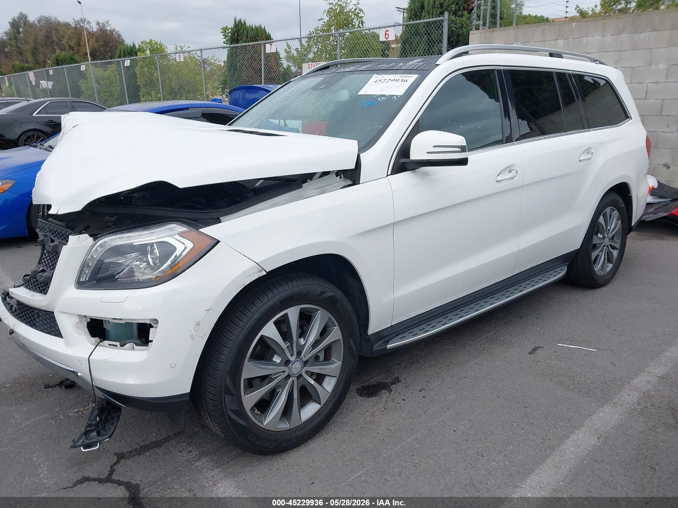 2015 Mercedes-benz Gl 450 4matic White vin: 4JGDF6EE2FA477003