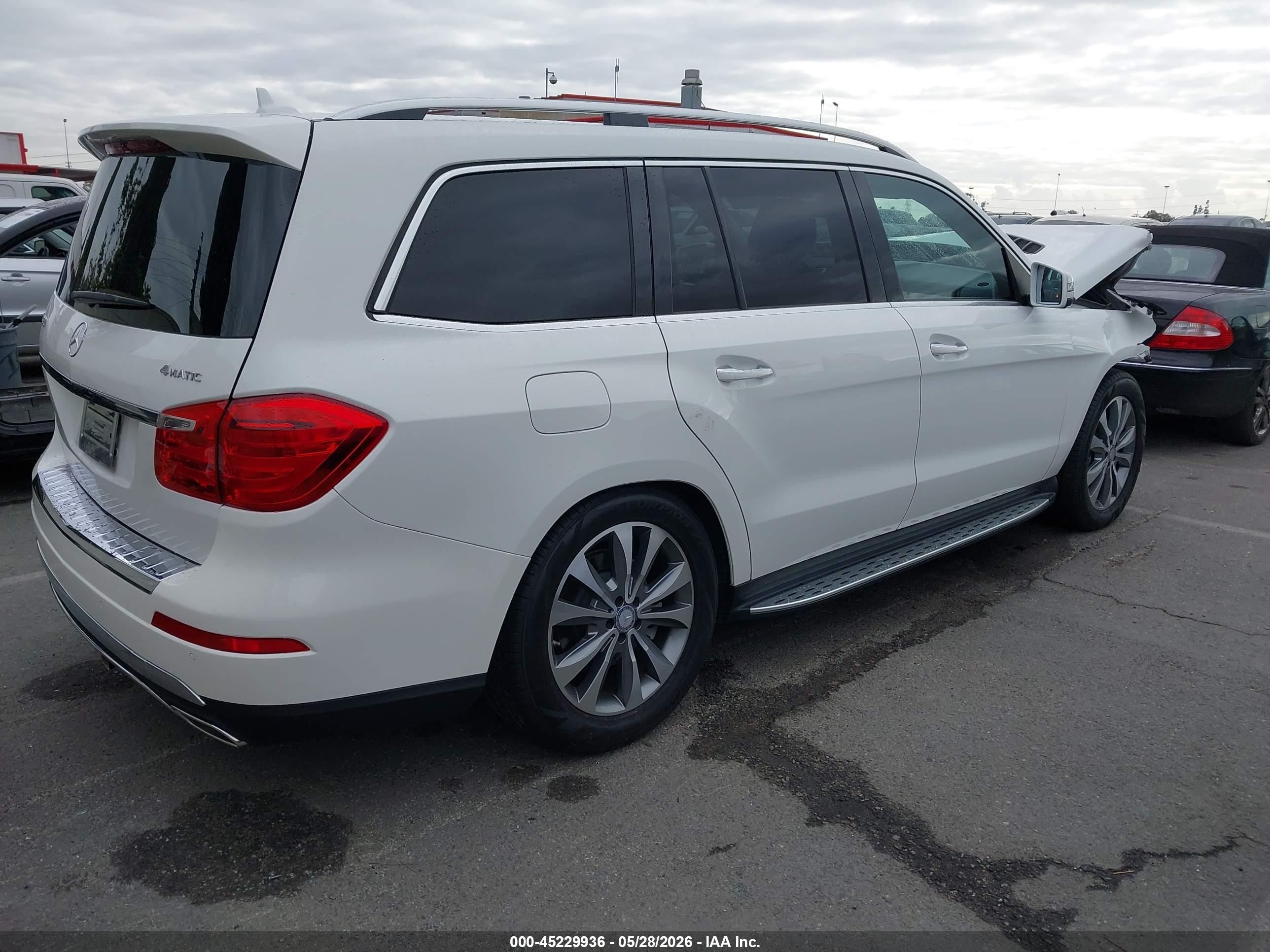 2015 Mercedes-benz Gl 450 4matic White vin: 4JGDF6EE2FA477003