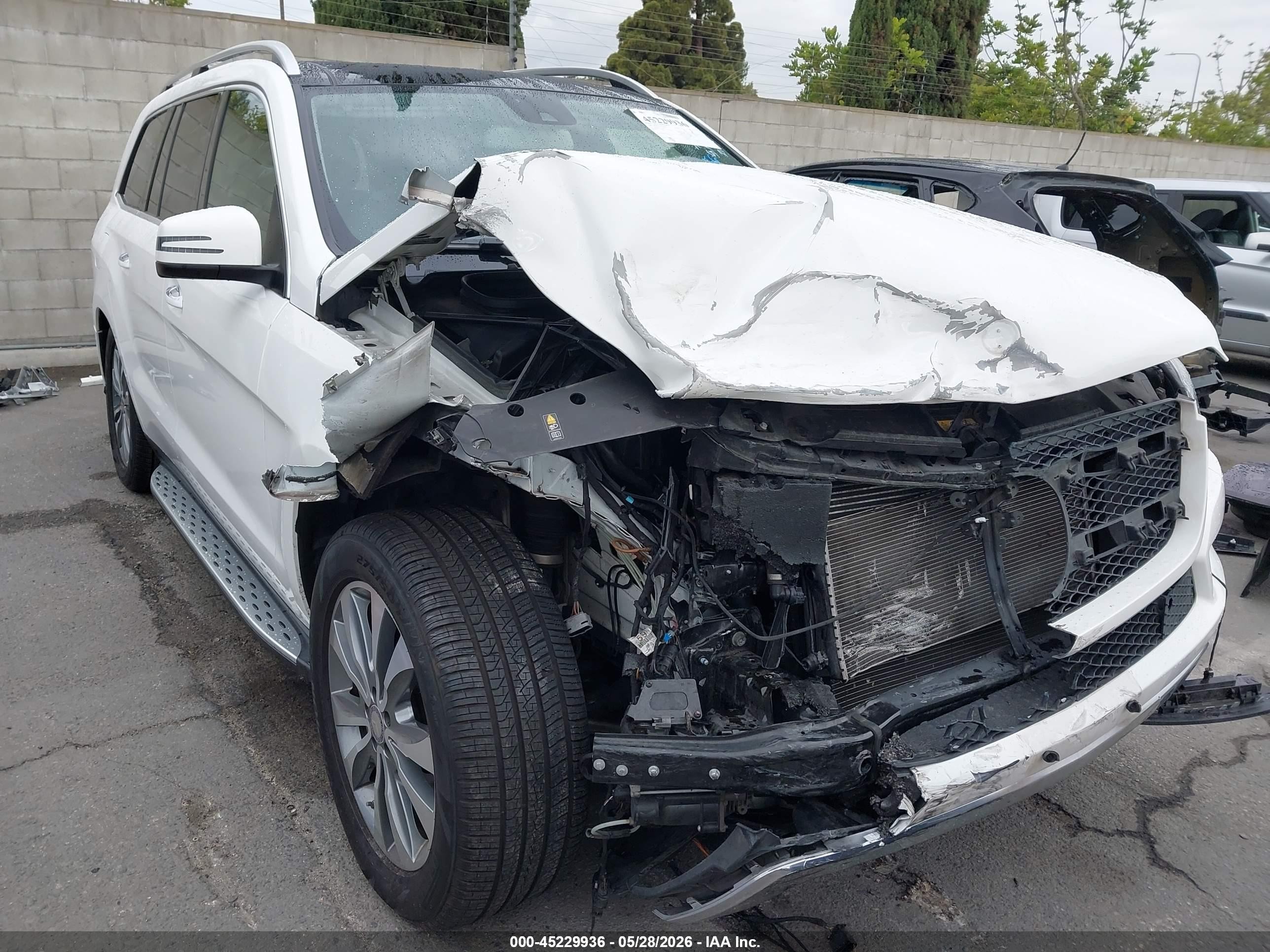 2015 Mercedes-benz Gl 450 4matic White vin: 4JGDF6EE2FA477003
