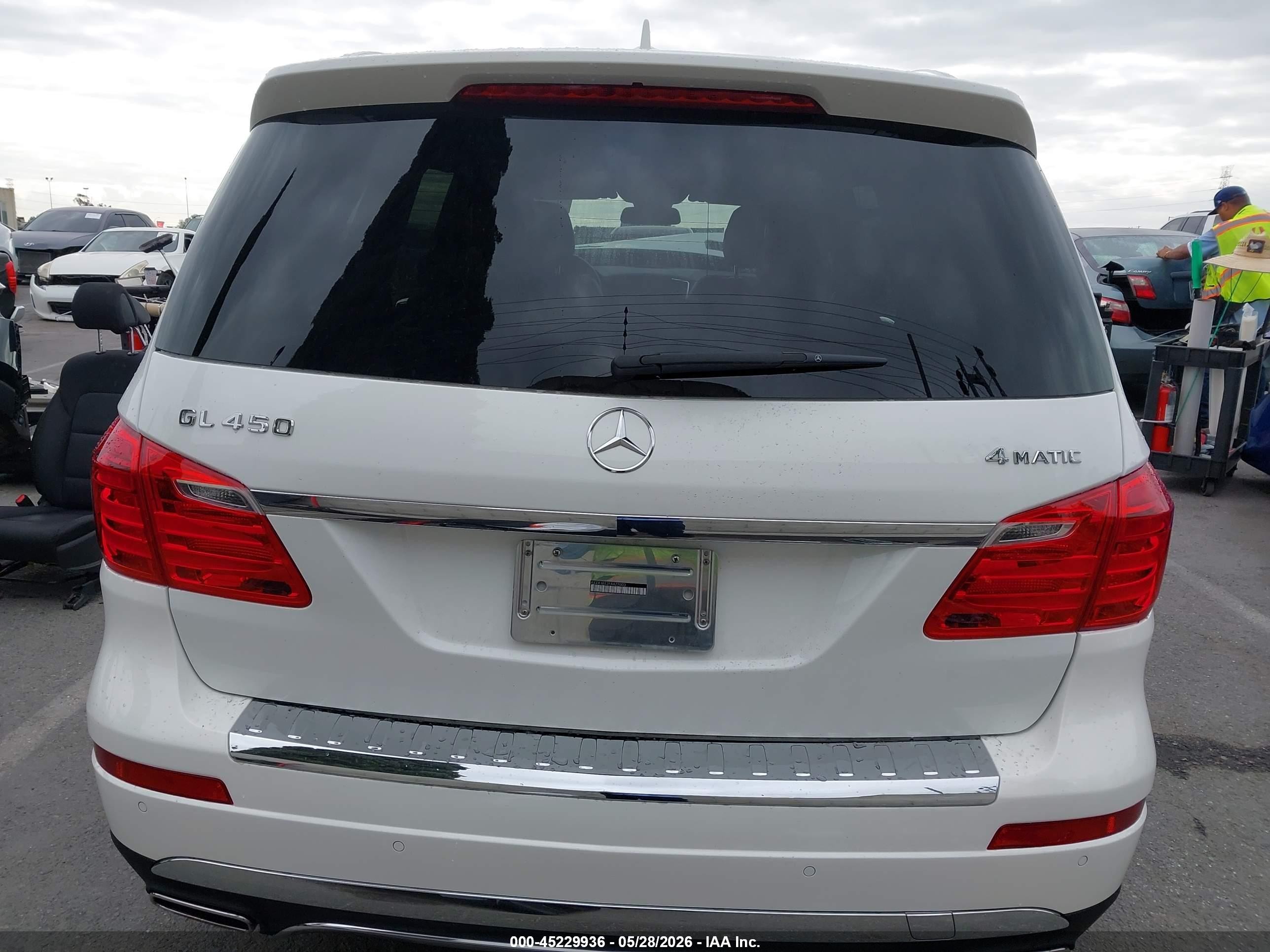 2015 Mercedes-benz Gl 450 4matic White vin: 4JGDF6EE2FA477003