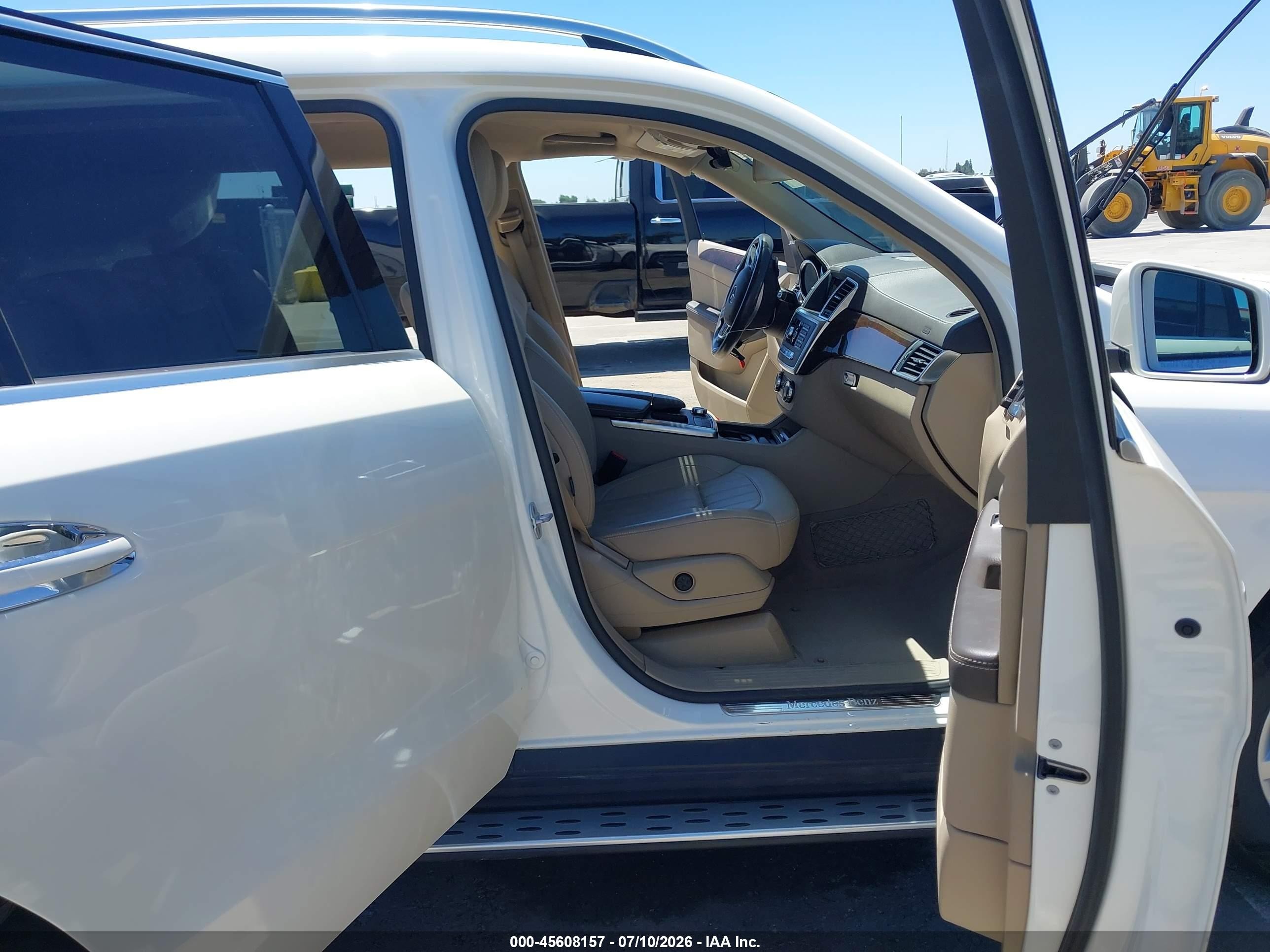 2015 Mercedes-benz Gl 450 4matic Белый vin: 4JGDF6EE3FA460484