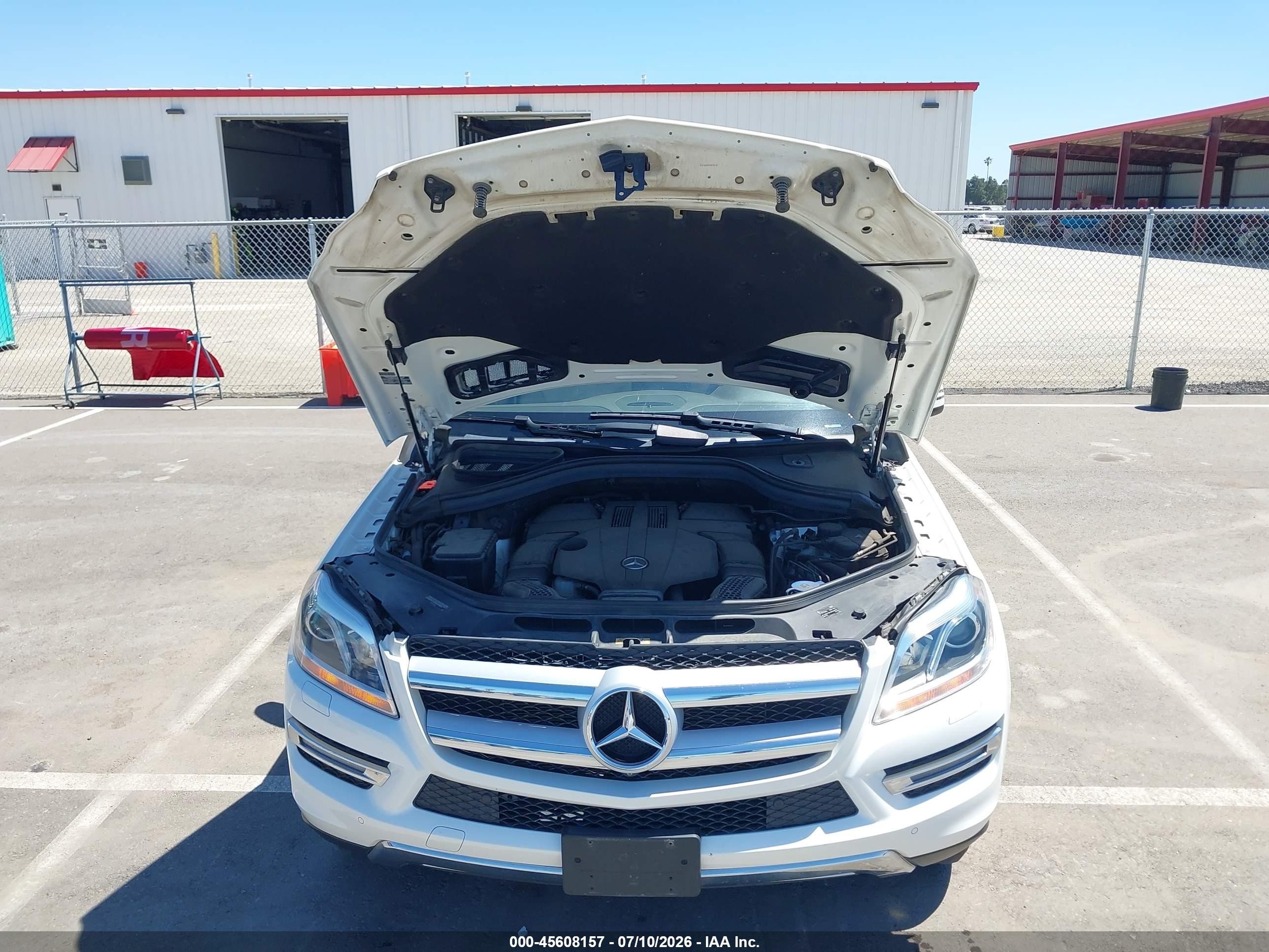 2015 Mercedes-benz Gl 450 4matic Белый vin: 4JGDF6EE3FA460484