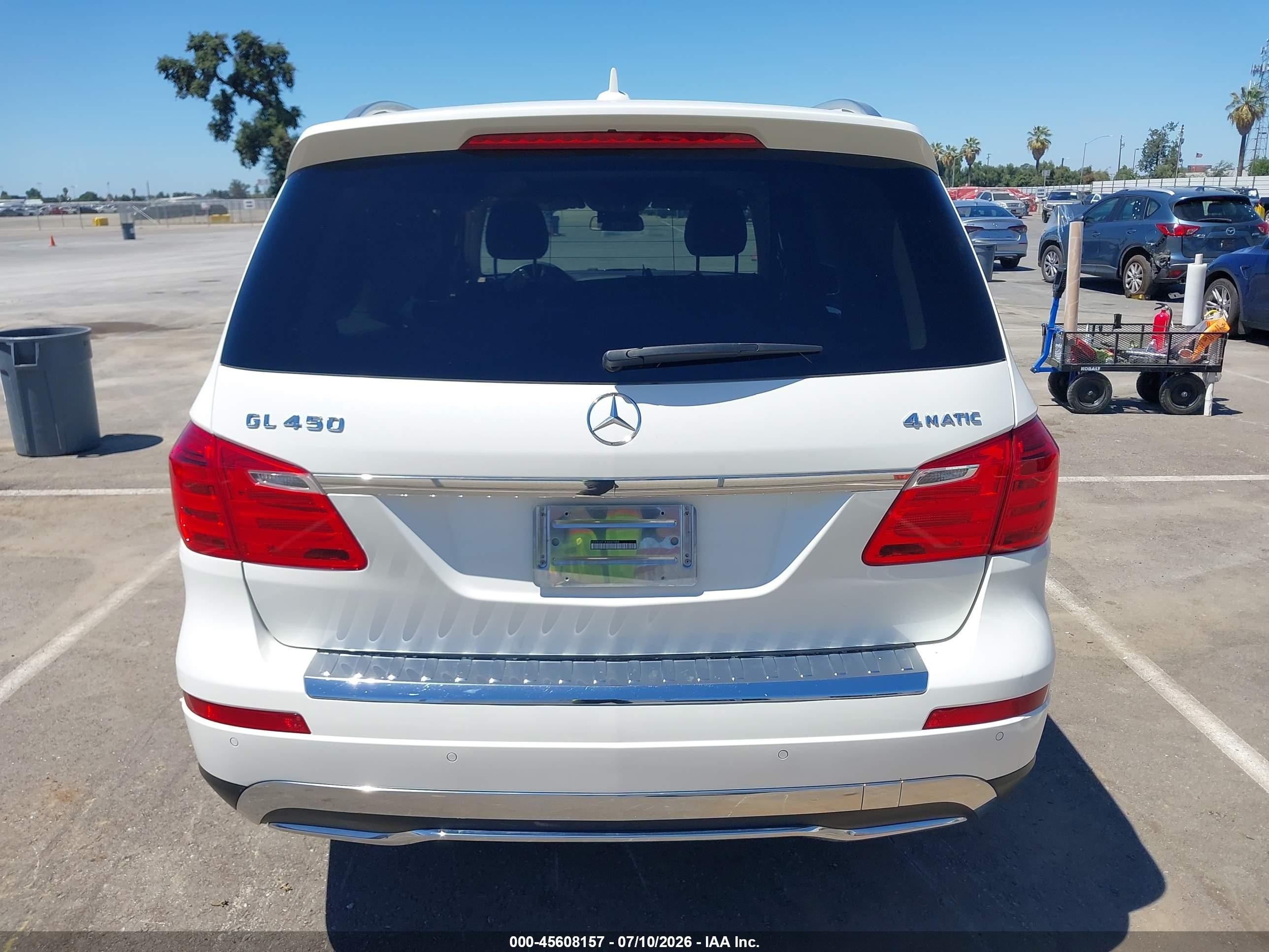 2015 Mercedes-benz Gl 450 4matic Белый vin: 4JGDF6EE3FA460484