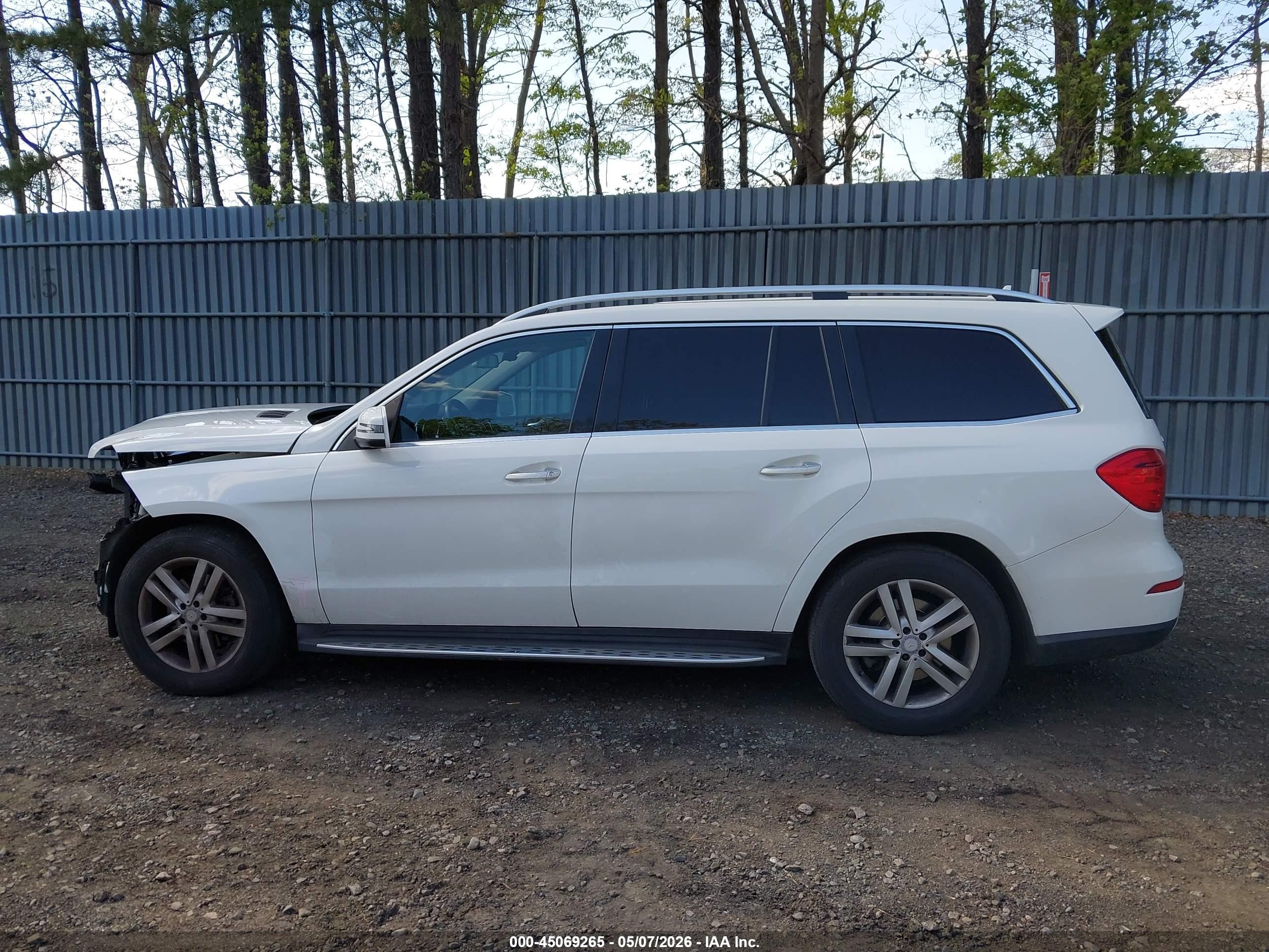 2015 Mercedes-benz Gl 450 4matic White vin: 4JGDF6EE3FA486230