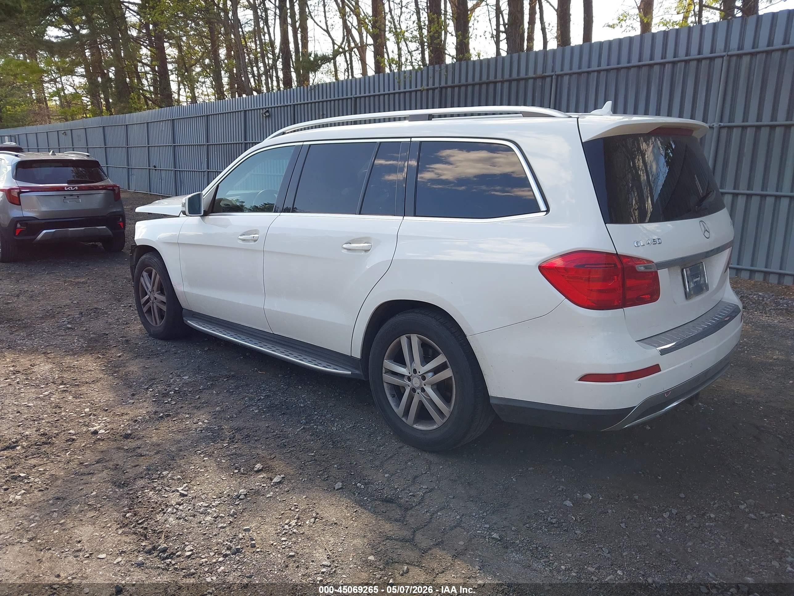 2015 Mercedes-benz Gl 450 4matic White vin: 4JGDF6EE3FA486230