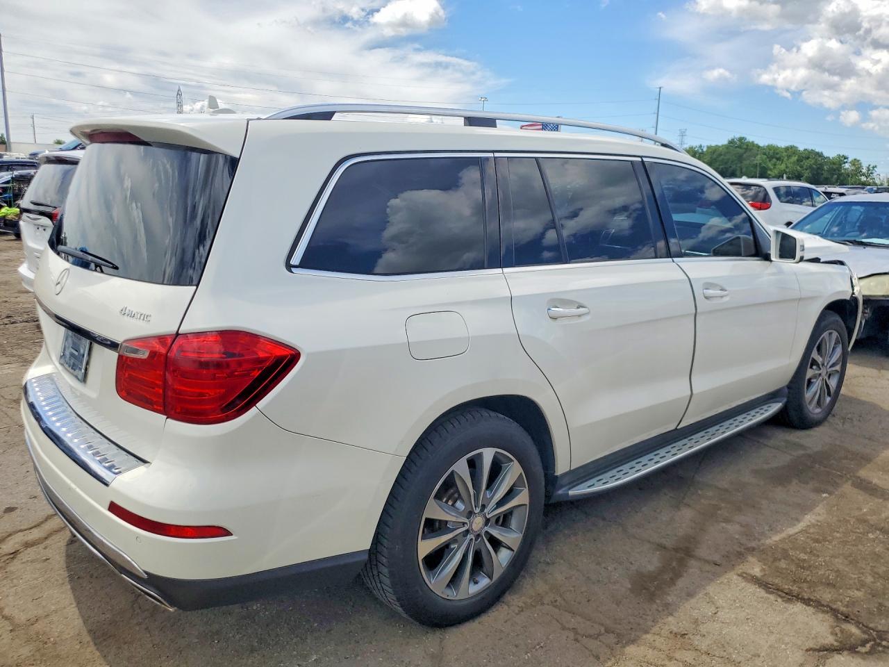 2015 Mercedes-benz Gl 450 4matic White vin: 4JGDF6EE3FA508050
