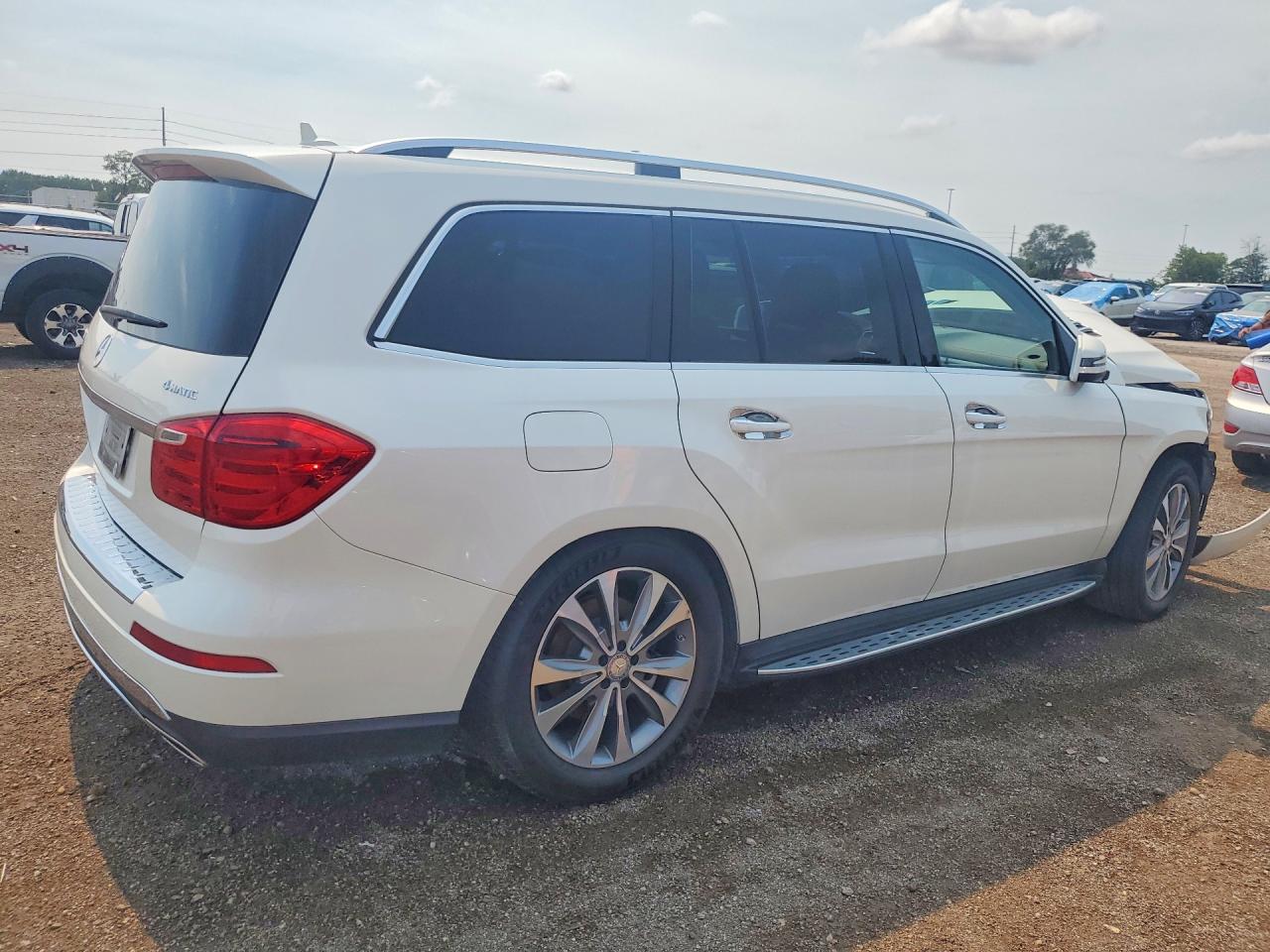 2015 Mercedes-benz Gl 450 4matic White vin: 4JGDF6EE3FA531473