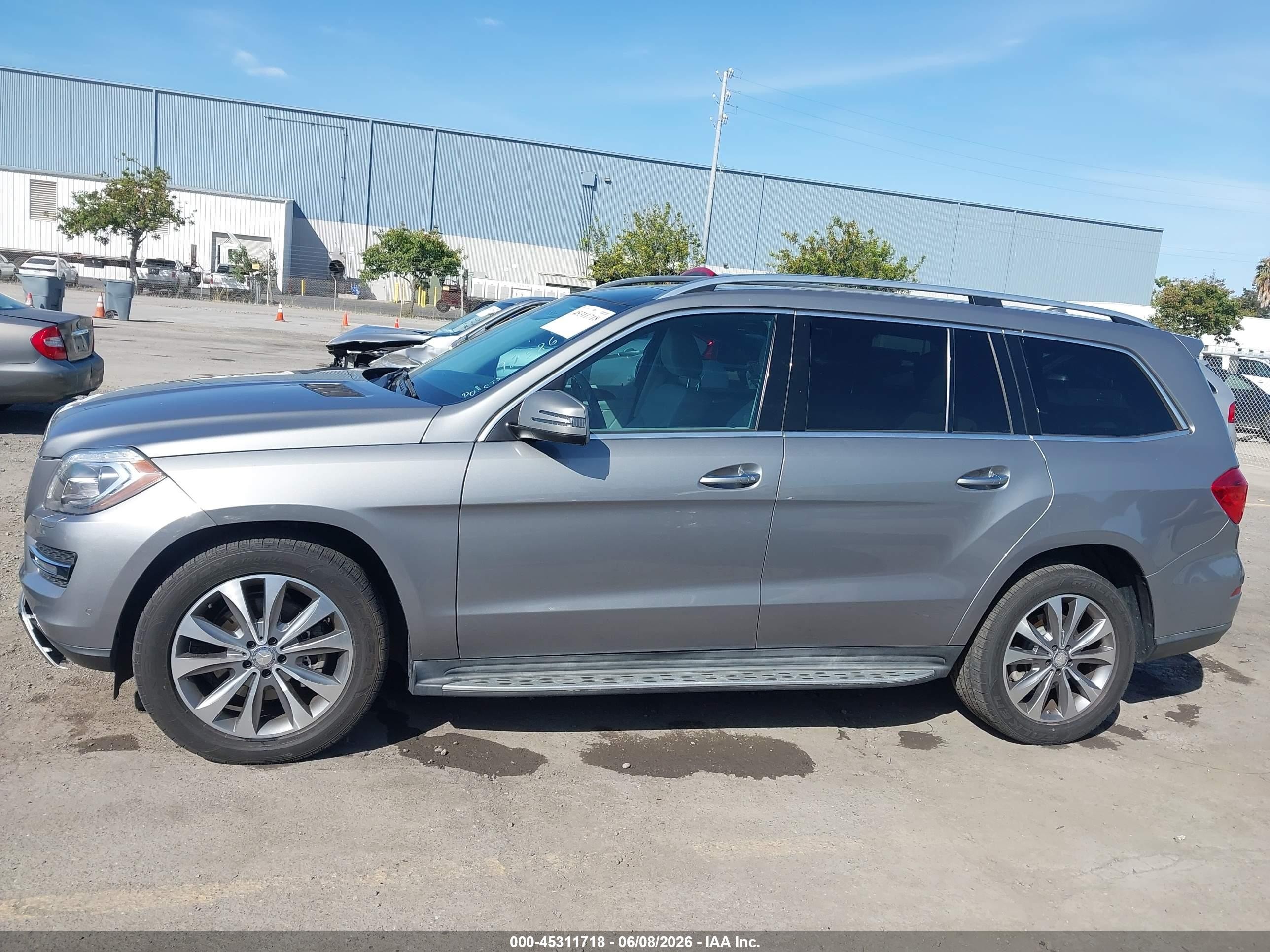 2015 Mercedes-benz Gl 450 4matic Silver vin: 4JGDF6EE3FA584030