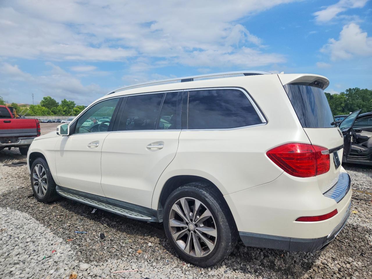 2015 Mercedes-benz Gl 450 4matic White vin: 4JGDF6EE4FA532809