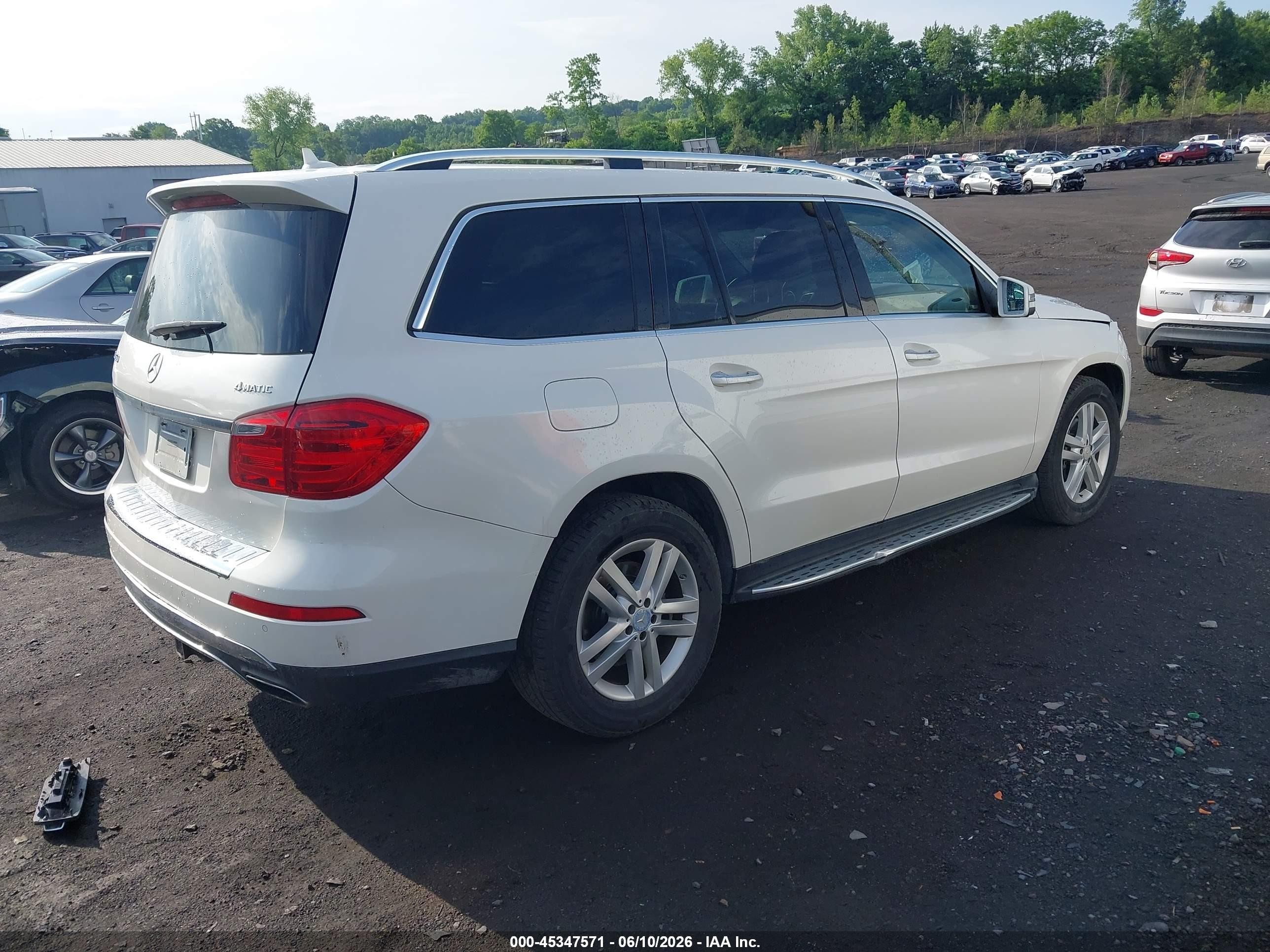 2015 Mercedes-benz Gl 450 4matic White vin: 4JGDF6EE5FA494068