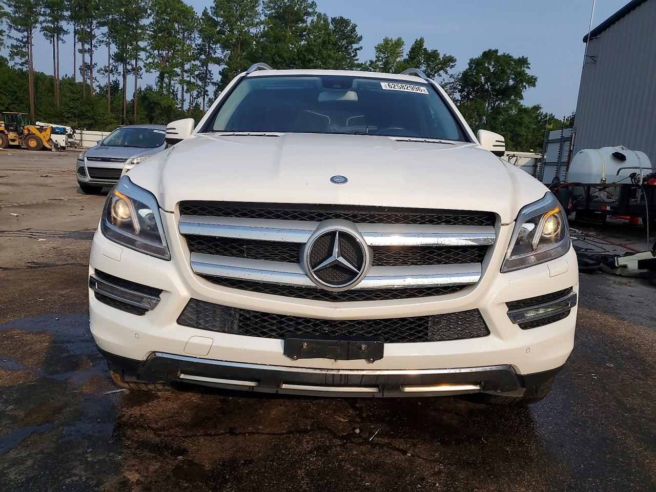 2015 Mercedes-benz Gl 450 4matic White vin: 4JGDF6EE5FA611812