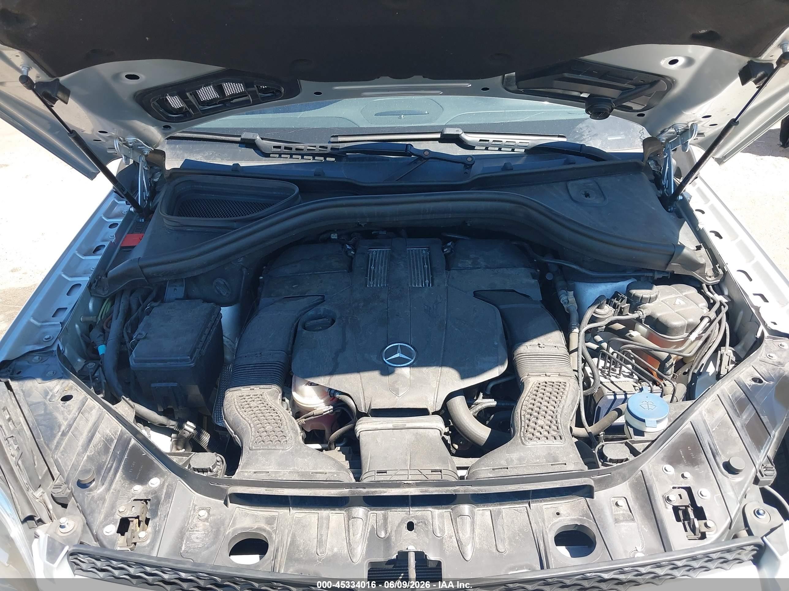 2015 Mercedes-benz Gl 450 4matic Серебряный vin: 4JGDF6EE6FA545707