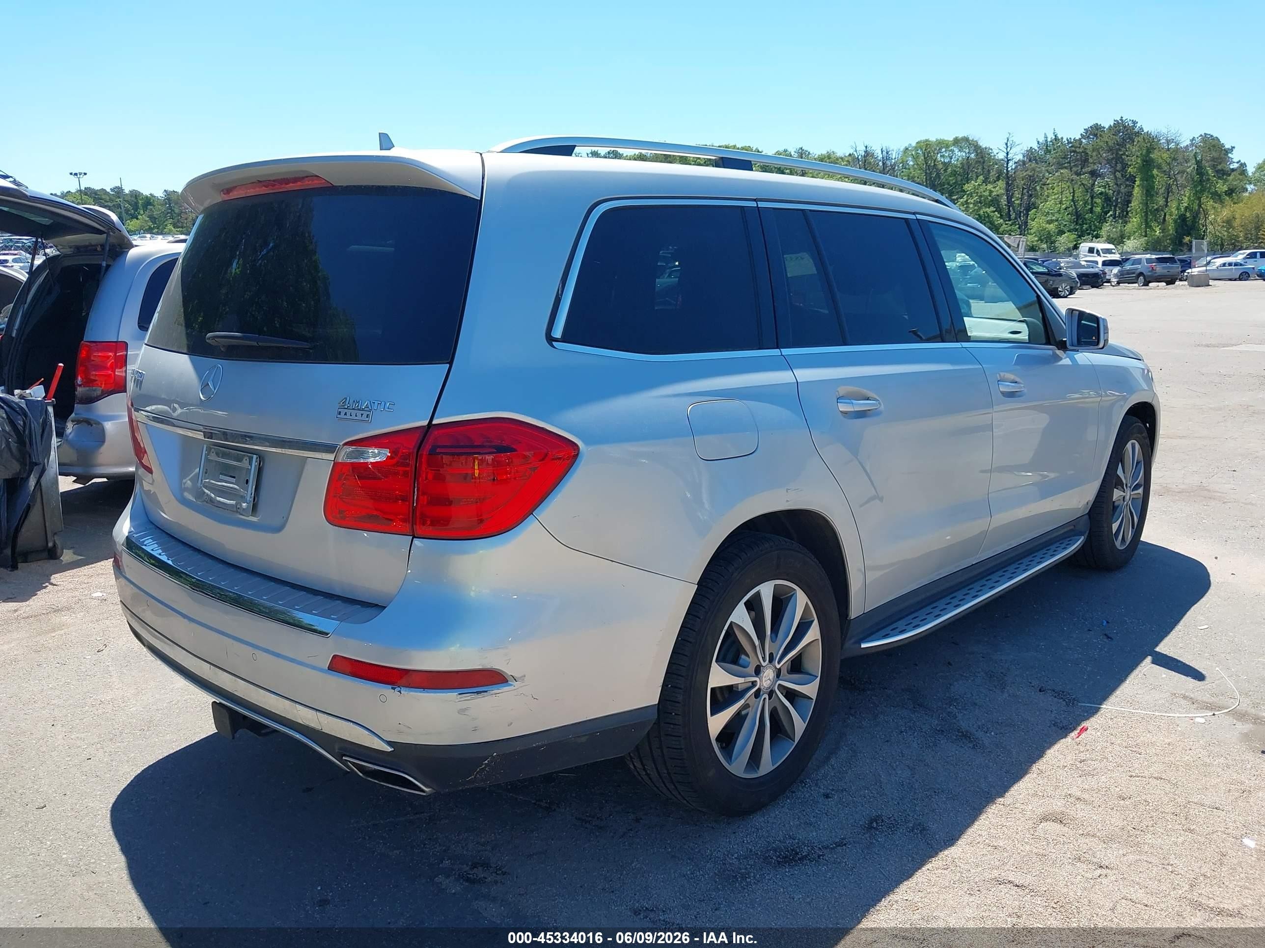2015 Mercedes-benz Gl 450 4matic Серебряный vin: 4JGDF6EE6FA545707