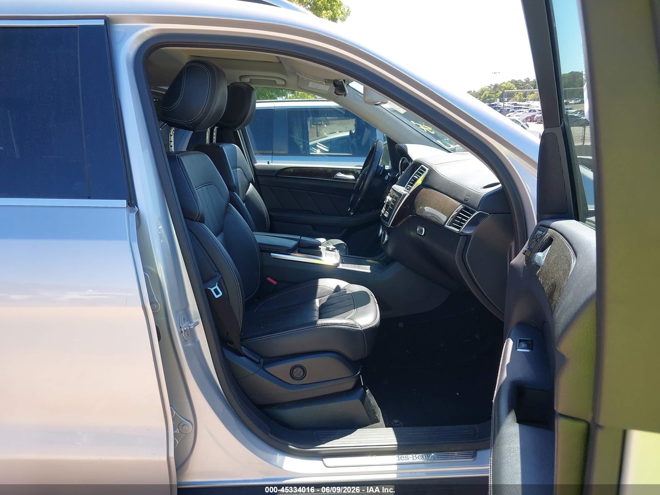 2015 Mercedes-benz Gl 450 4matic Серебряный vin: 4JGDF6EE6FA545707
