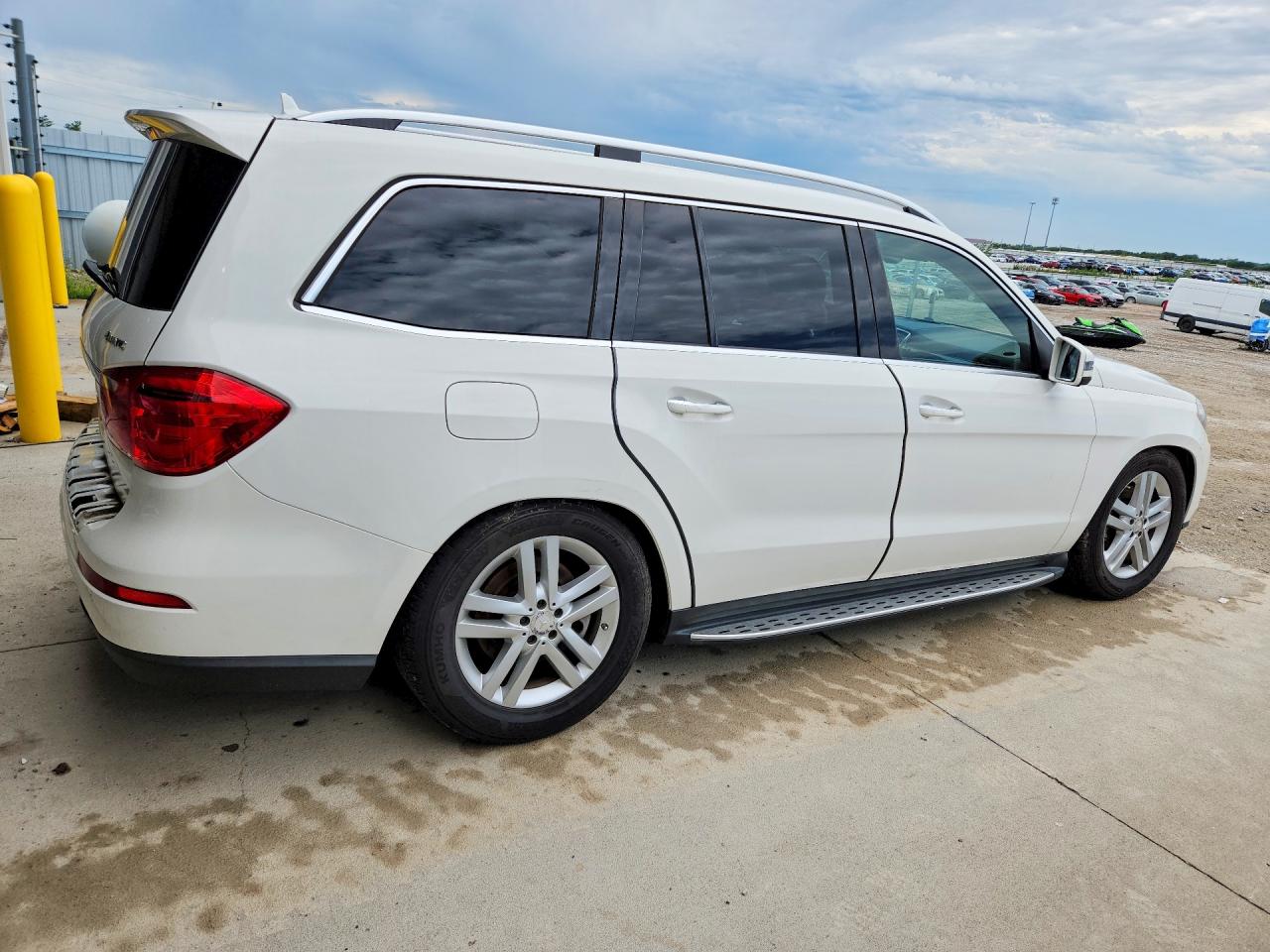 2015 Mercedes-benz Gl 450 4matic White vin: 4JGDF6EE7FA461038