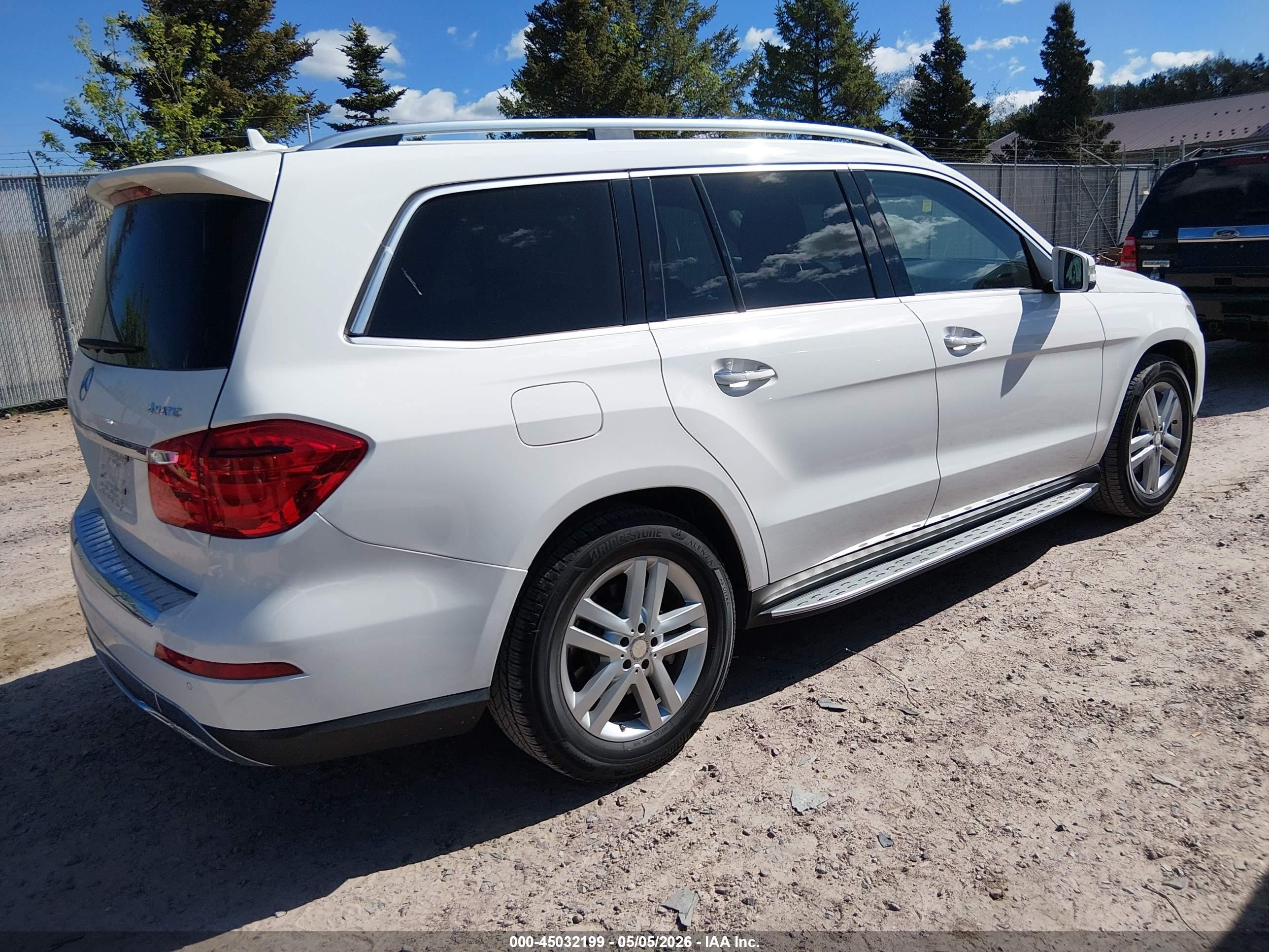 2015 Mercedes-benz Gl 450 4matic White vin: 4JGDF6EE7FA593751