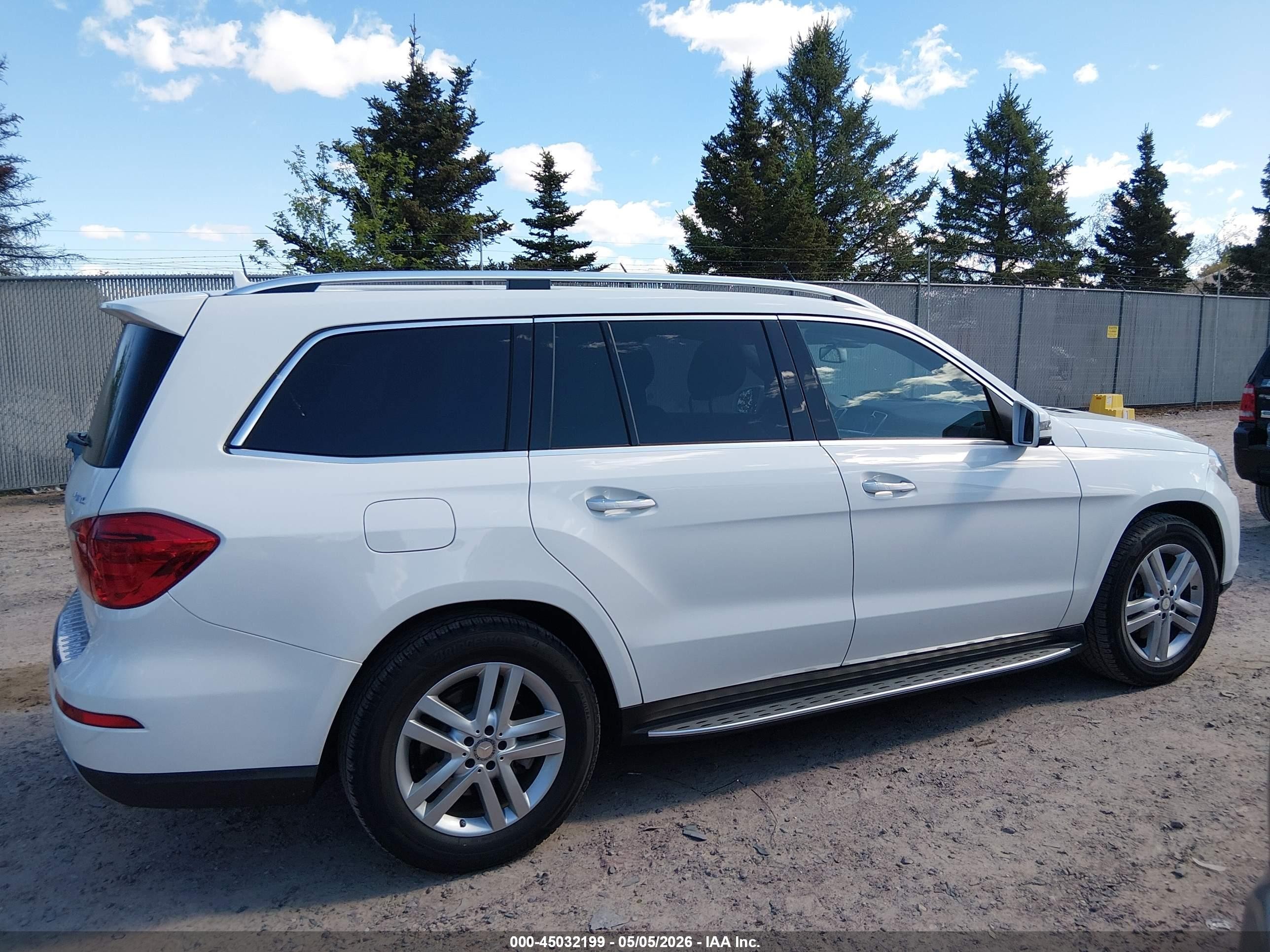 2015 Mercedes-benz Gl 450 4matic White vin: 4JGDF6EE7FA593751
